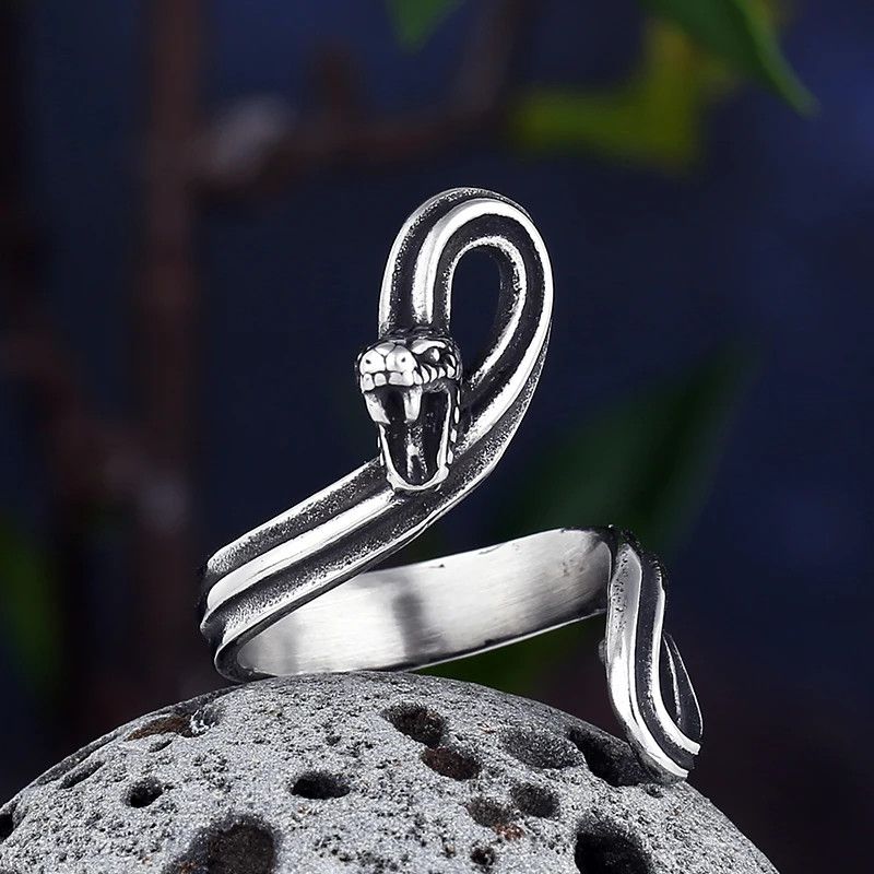 Japanese Brand × Jewelry × Vintage Stainless Steel Gothic Snake Ring Size ONE SIZE - 1 Thumbnail