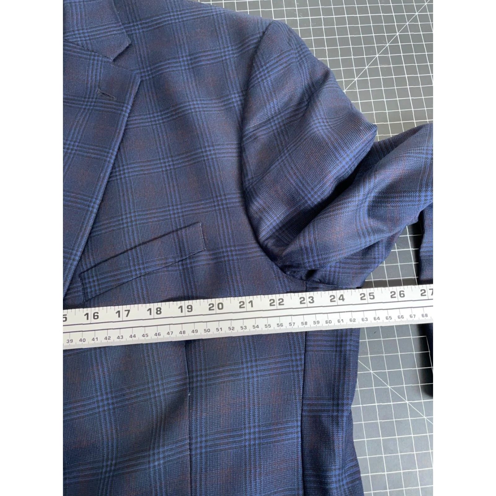 Jos. A. Bank VINTAGE Jos. A. Bank Wool Silk 2-Button Suit Jacket Men's 48 Regular Blue Plaid Check Classic Size 48R - 7 Thumbnail