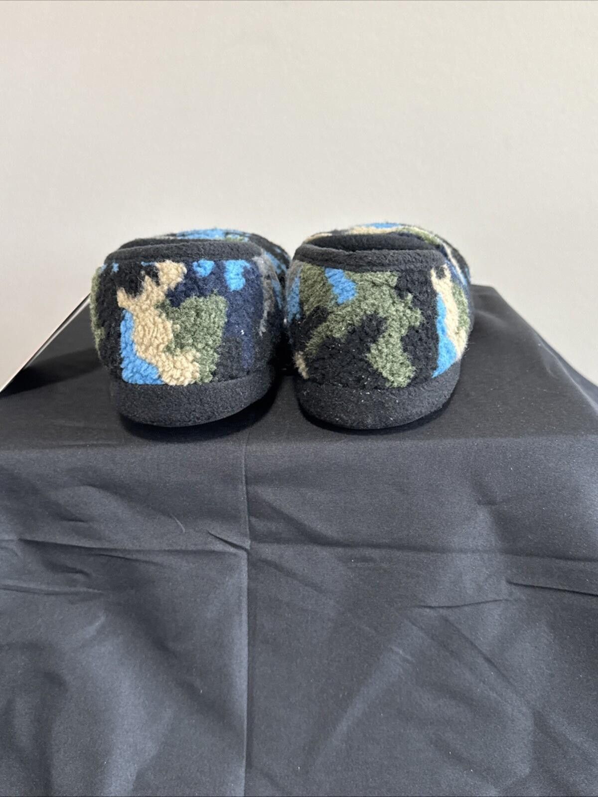 Other Wonder Nation Toddler Boys' Camo Slipper Size 2-3 (360) Size US 5 / EU 37 - 4 Thumbnail