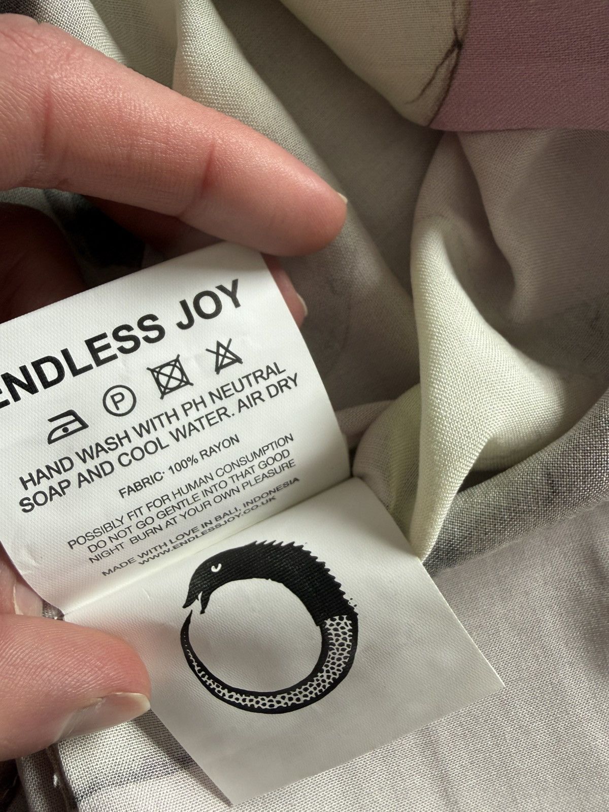 Endless Joy endless joy pink rayon button-up ss shirt Size US L / EU 52-54 / 3 - 8 Thumbnail