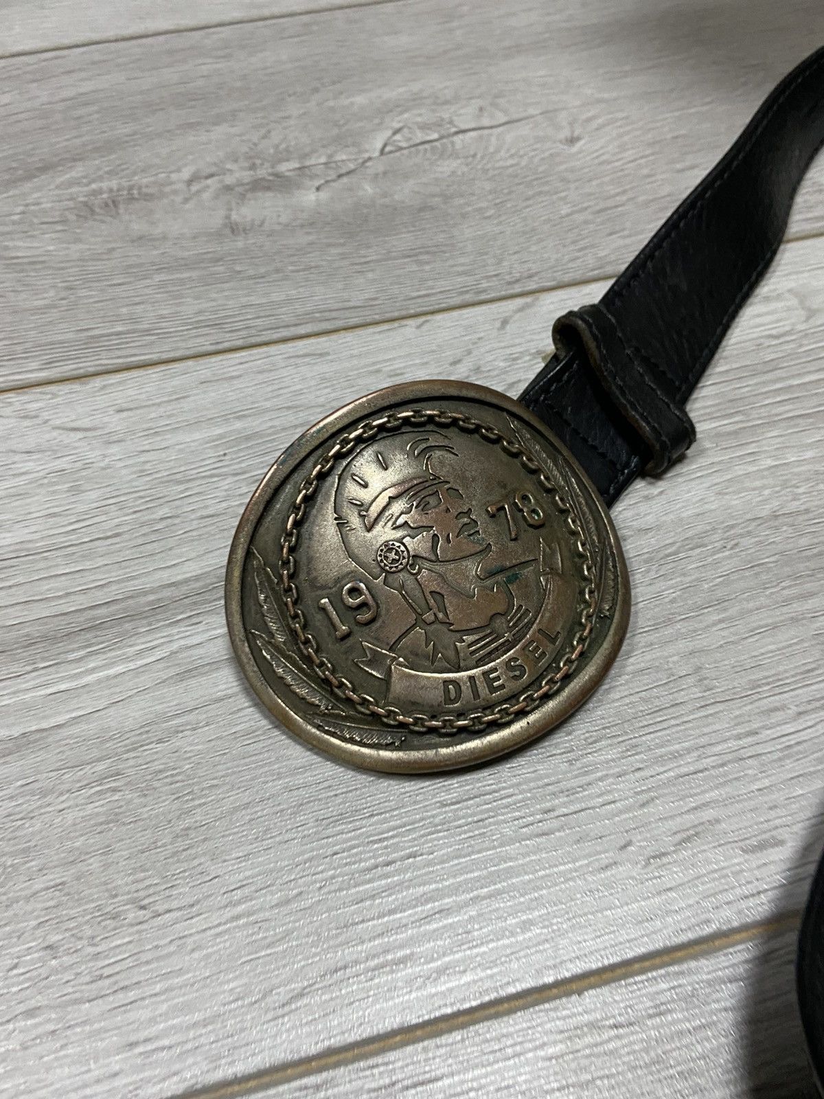 Diesel Diesel RARE vintage big punk head curve buckle leather belt Size ONE SIZE - 2 Thumbnail