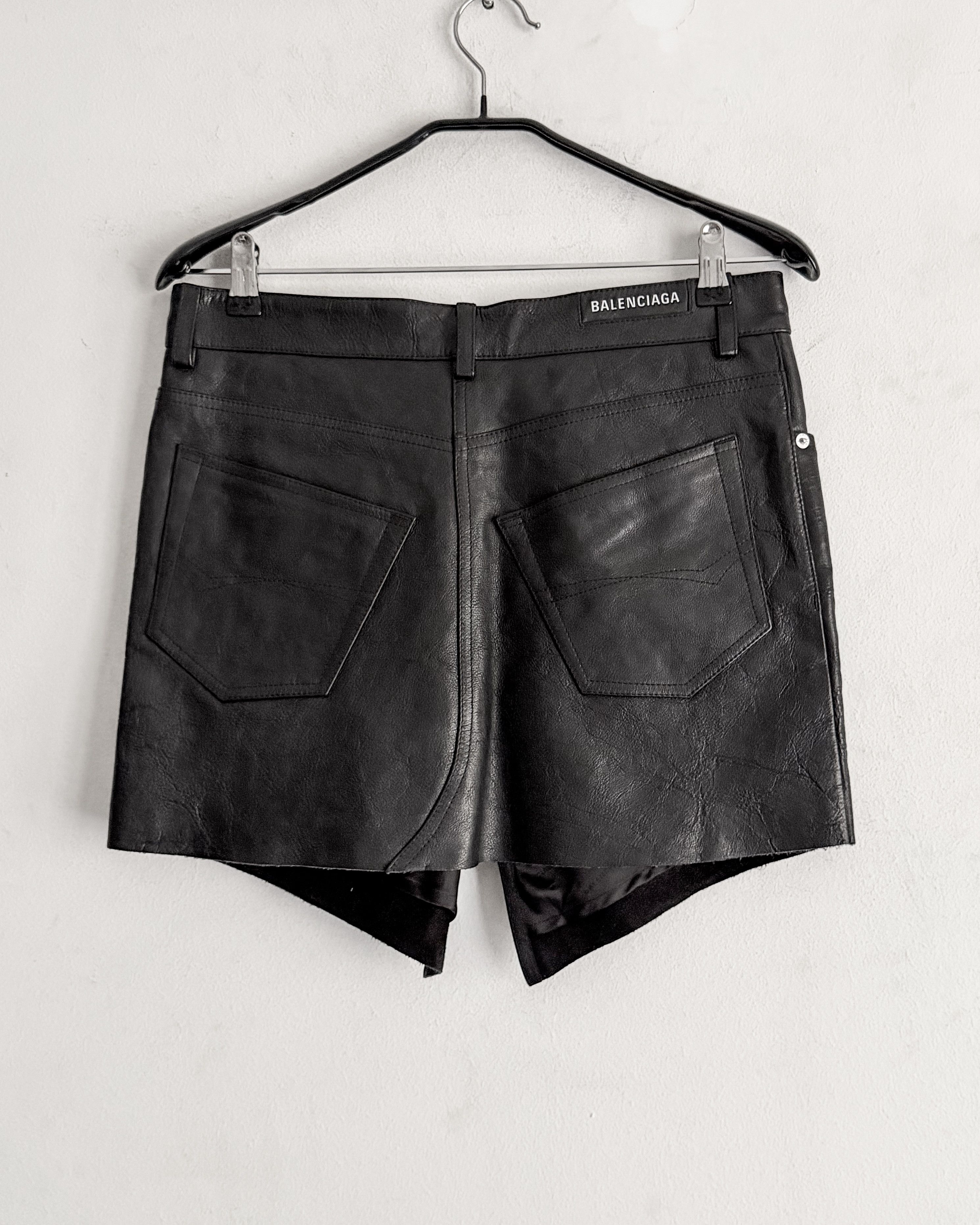 Balenciaga Asymmetric Buffalo Leather Biker Mini Skirt Size 26" / US 2 / IT 38 - 4 Thumbnail