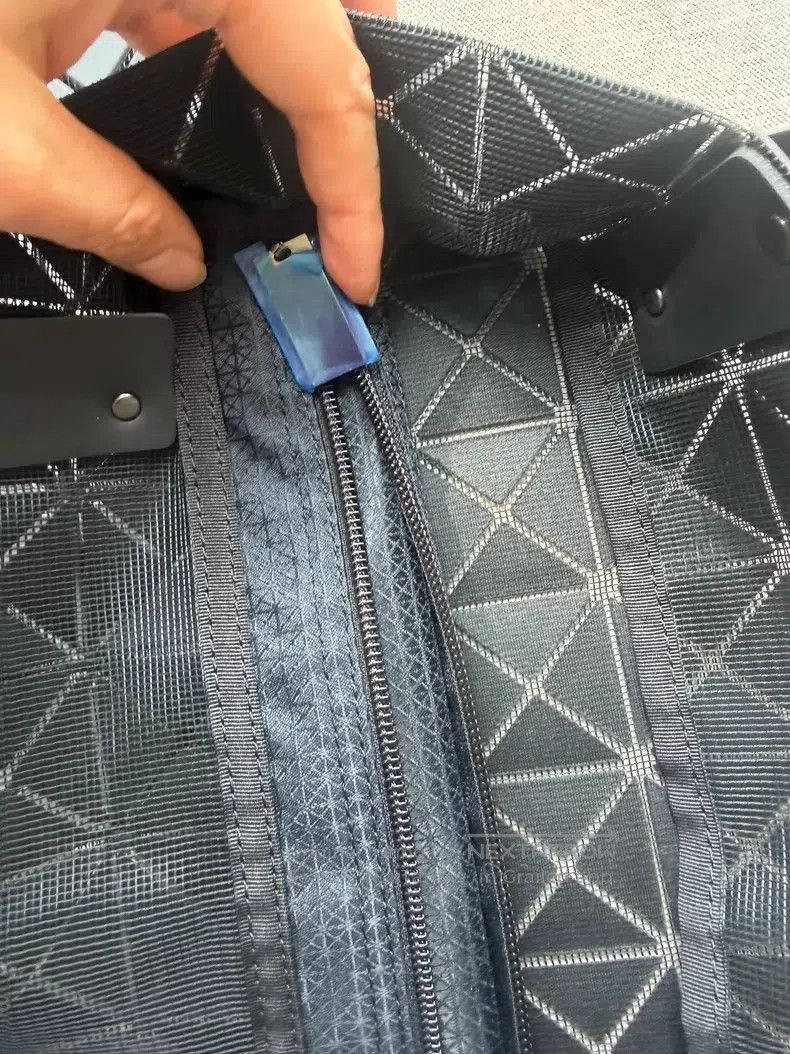 Issey Miyake Issey Miyake Gray Handbag Size ONE SIZE - 6 Thumbnail