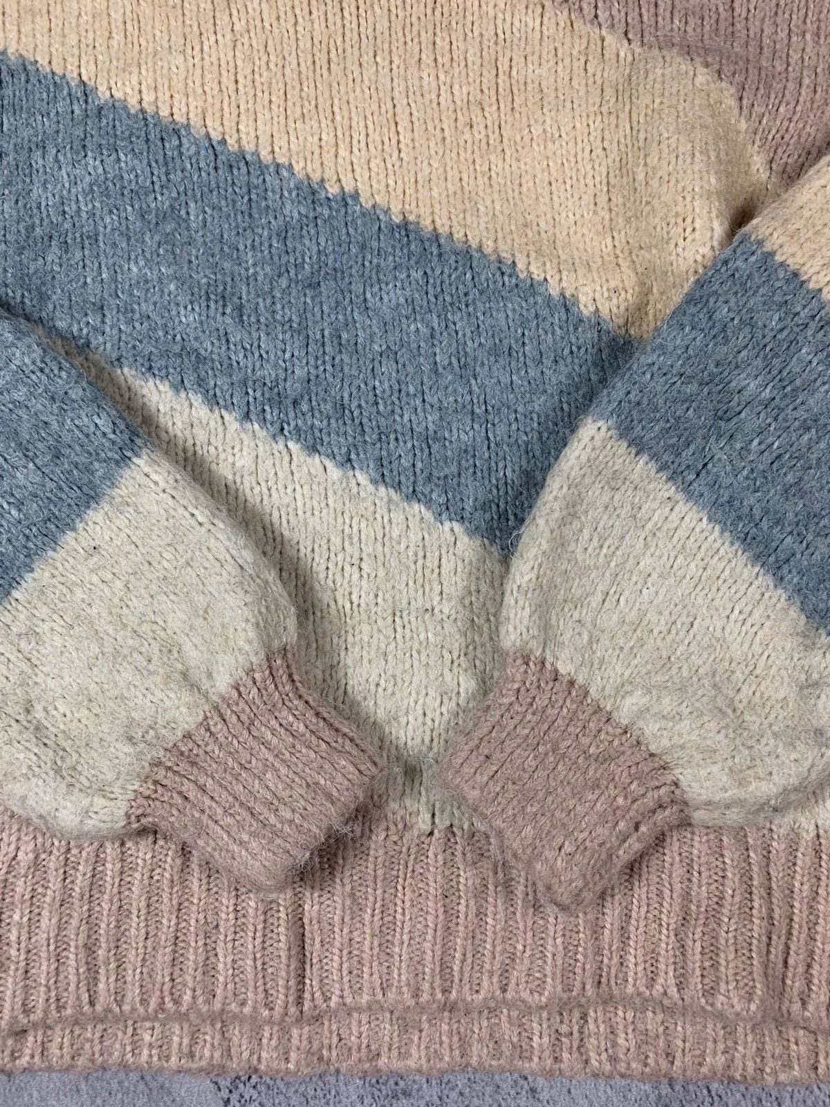 Japanese Brand × Vintage Vintage Y2K striped sweater streetwear style size s Size S / US 4 / IT 40 - 2 Thumbnail