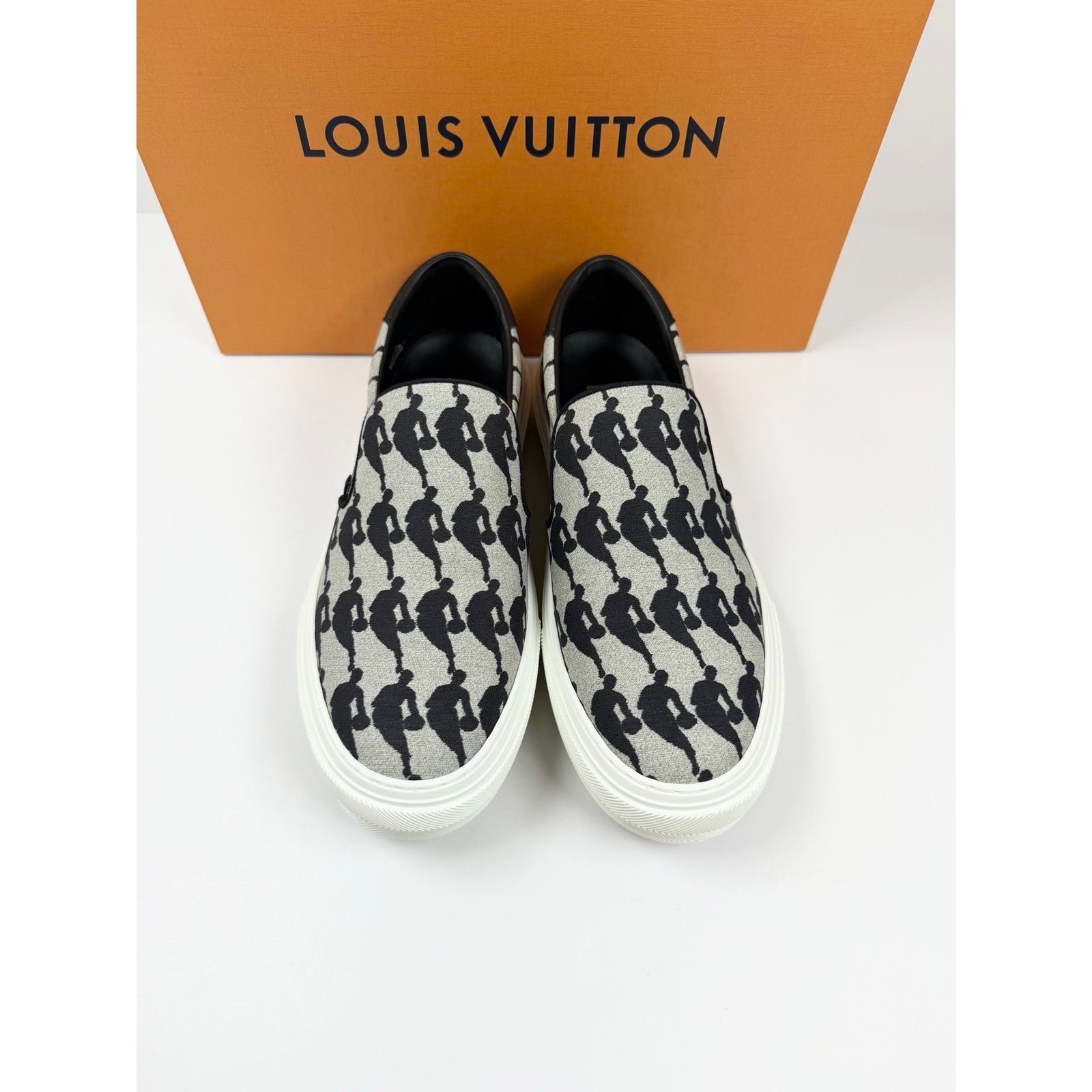 Louis Vuitton Size 7LV/8US - Louis Vuitton x NBA Trocadero Slip On NEW Size US 8 / EU 41 - 4 Thumbnail