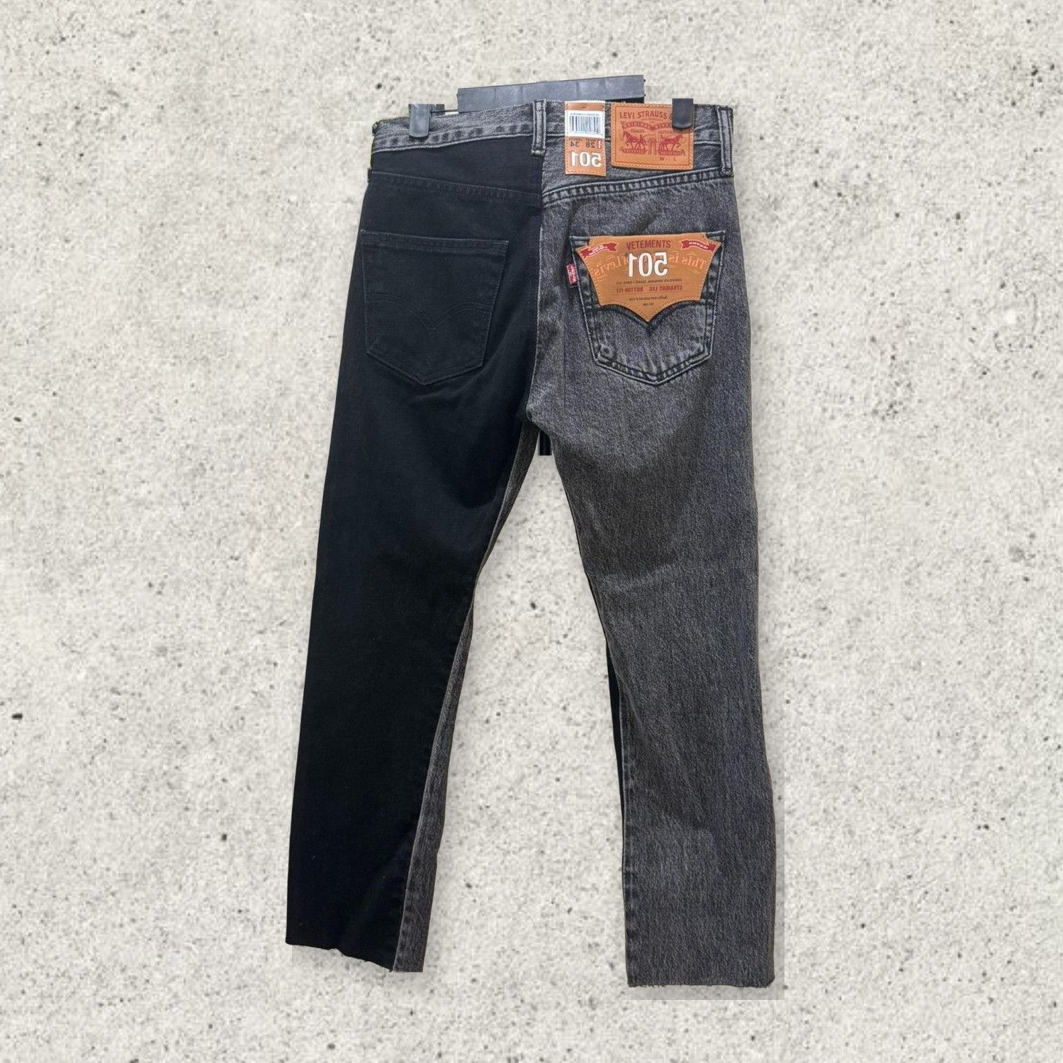 Vetements Vetements x Levis 501 Reworked Jeans Size 28" / US 6 / IT 42 - 2 Thumbnail