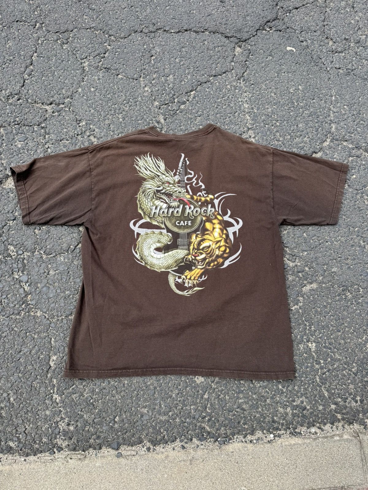 Hard Rock Cafe Vintage Hard Rock Cage Orlando USA Dragon Washed Tee 90s Size US XL / EU 56 / 4 - 14 Thumbnail
