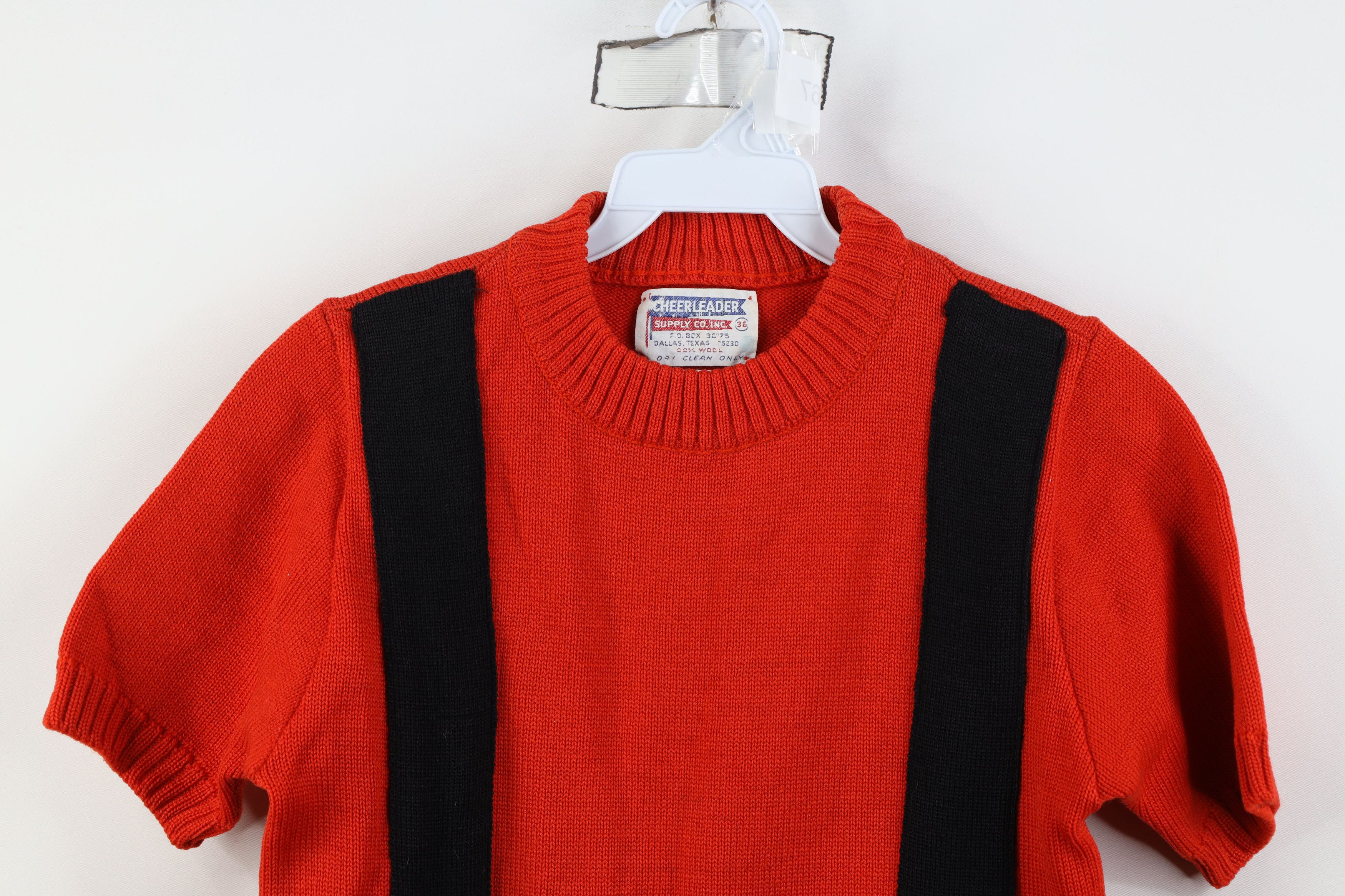 Vintage Vintage 60s Wool Knit Cheerleader Short Sleeve Sweater USA Size XS / US 0-2 / IT 36-38 - 2 Thumbnail