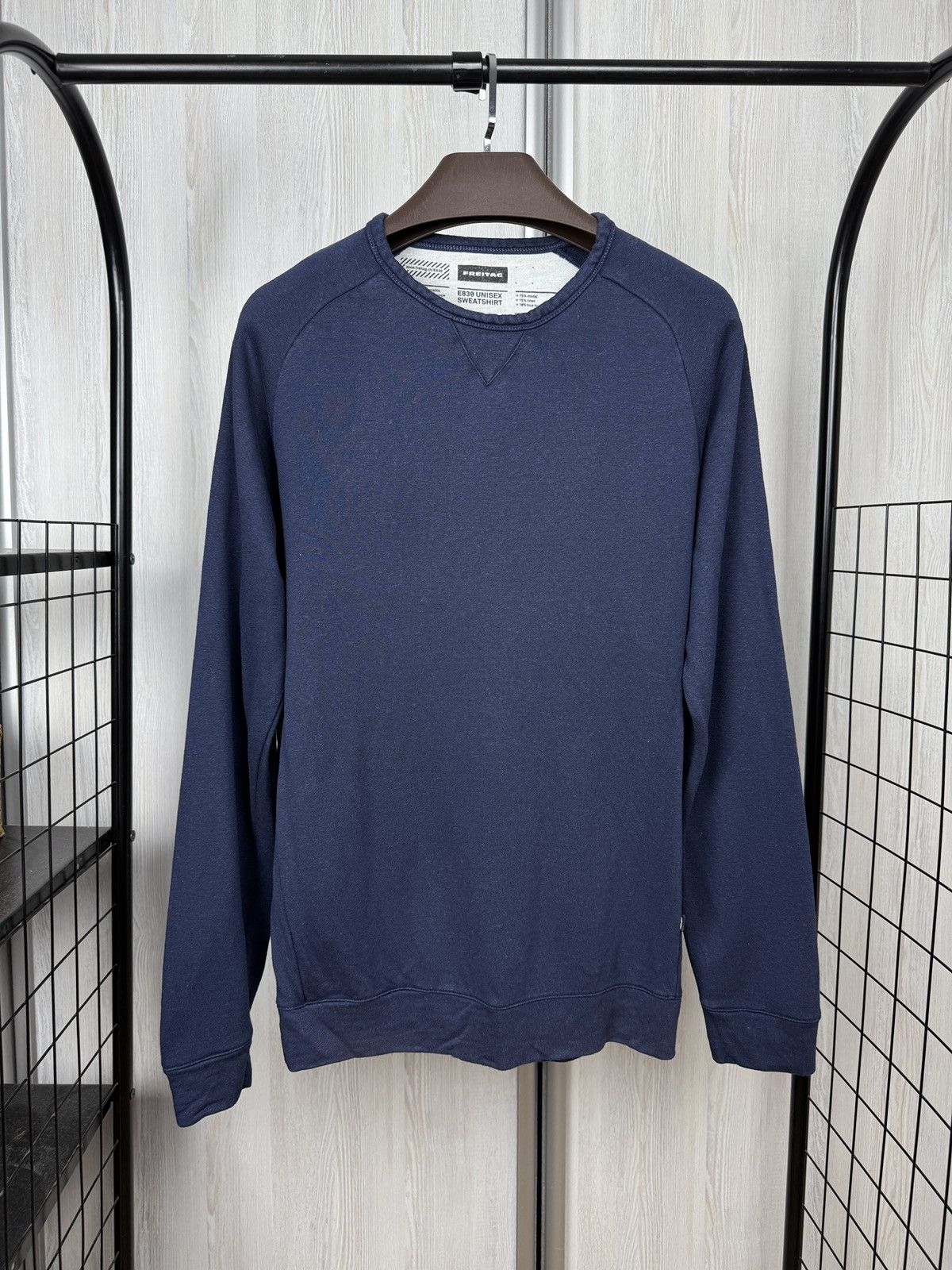 Freitag Freitag E830 Unisex vintage sweatshirt 00s y2k blue Size US L / EU 52-54 / 3 - 1 Thumbnail