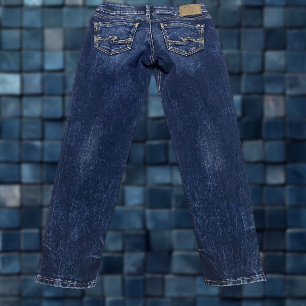 Silver Jeans Co. Silver Jeans Womens sz 28 Blue Denim Dark Wash Low Rise Suki Skinny Crop Size 28" / US 6 / IT 42 - 1 Thumbnail