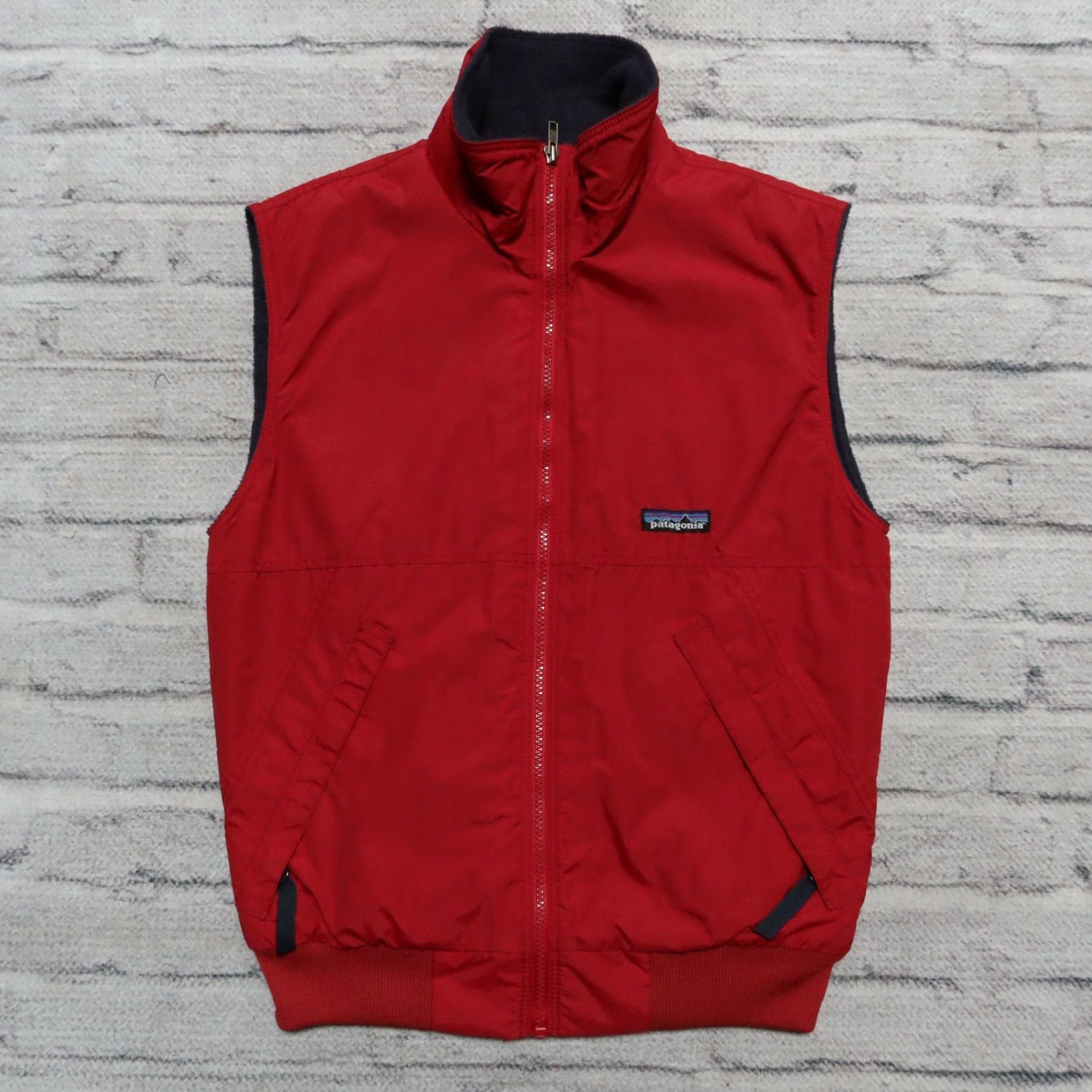 Patagonia Vintage Patagonia Vest Fleece Lined Nylon Red XS Mens Korean? Size US XL / EU 56 / 4 - 2 Thumbnail