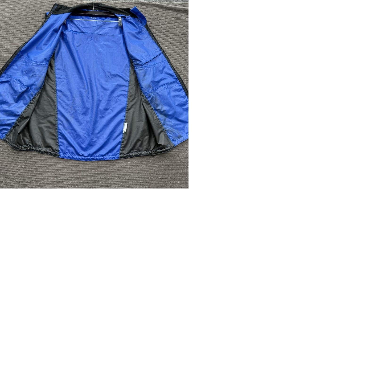 Vintage Gold's Gym Vest Men XL Black Blue Polyester Full Zip Workout Gym Training Vest Men's XL Black Blue Full Zip Size US XL / EU 56 / 4 - 9 Thumbnail