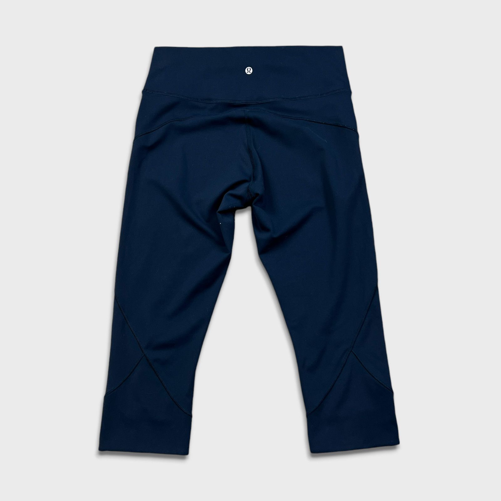 Lululemon Lululemon In Movement Crop PantsHigh Rise Everlux 19 Legging Size 32" / US 10 / IT 46 - 5 Thumbnail