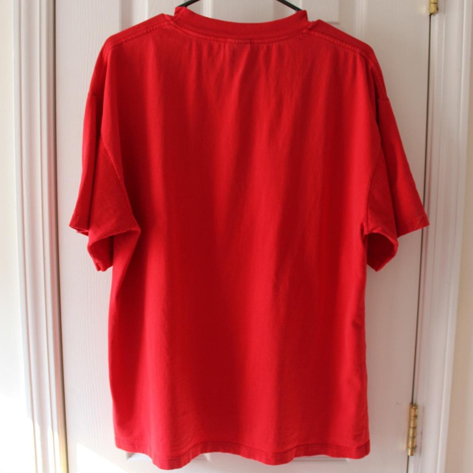 Vintage Vintage 90's Red Rainforest Cafe Graphic Tee Size US XL / EU 56 / 4 - 7 Thumbnail