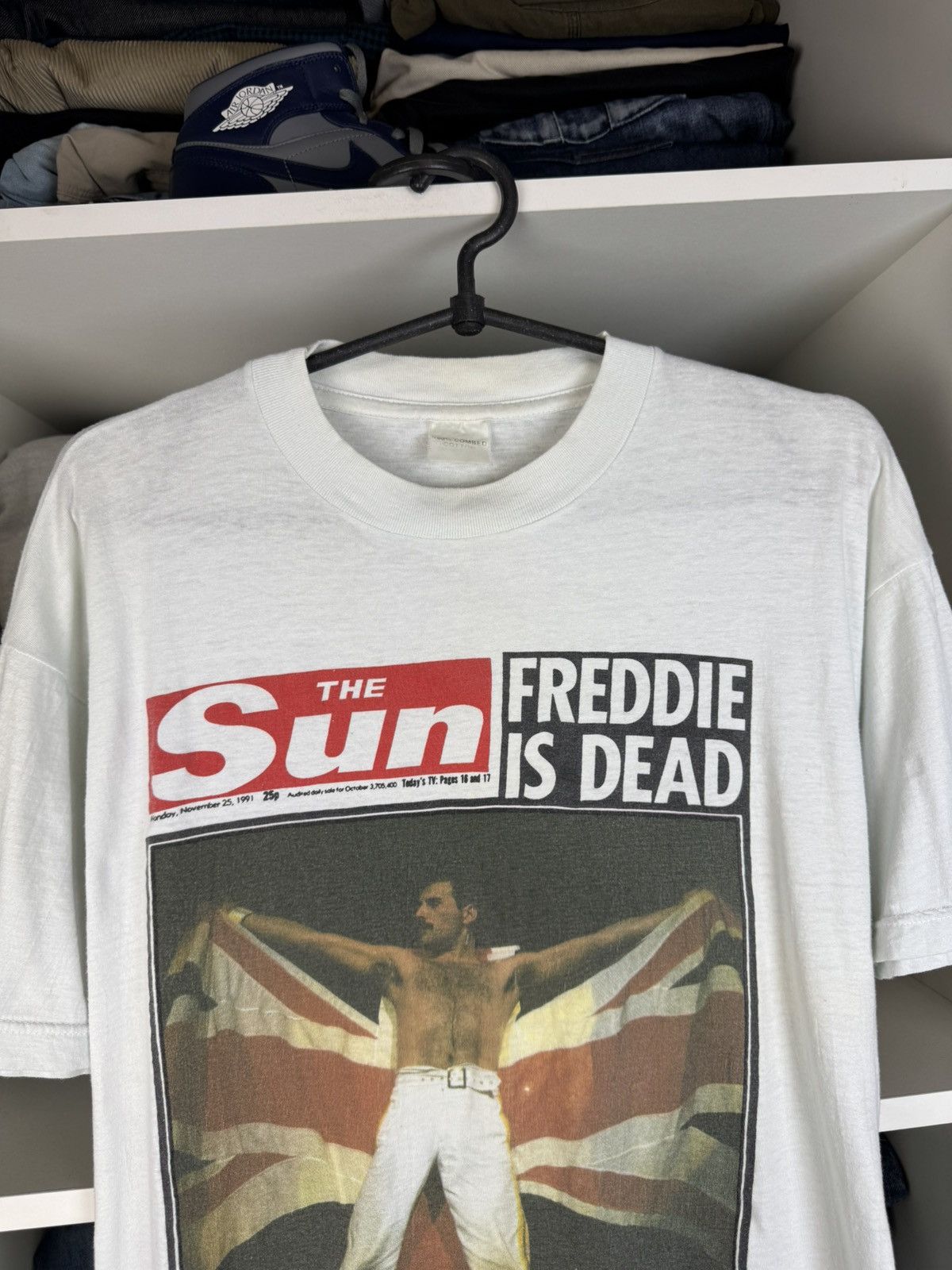 Band Tees Freddie Mercury "Freddie Is Dead" T-shirt Vintage Style Size US L / EU 52-54 / 3 - 2 Thumbnail