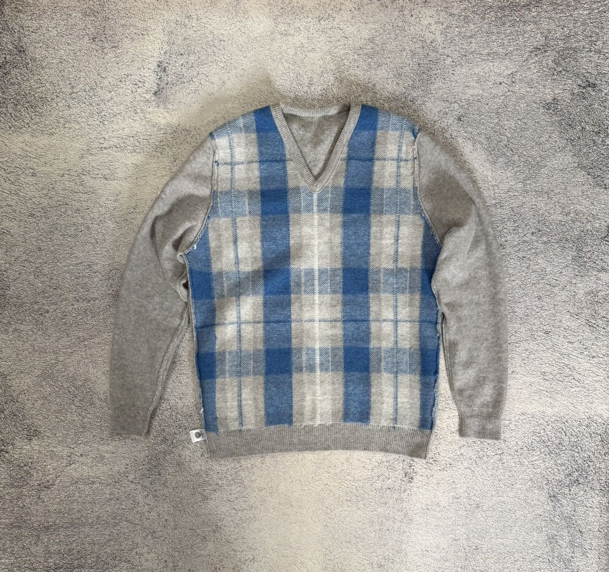 Johnstons Of Elgin Johnstons of Elgin Wool Sweater Men M V Neck Plaid Scotland Size US M / EU 48-50 / 2 - 12 Thumbnail
