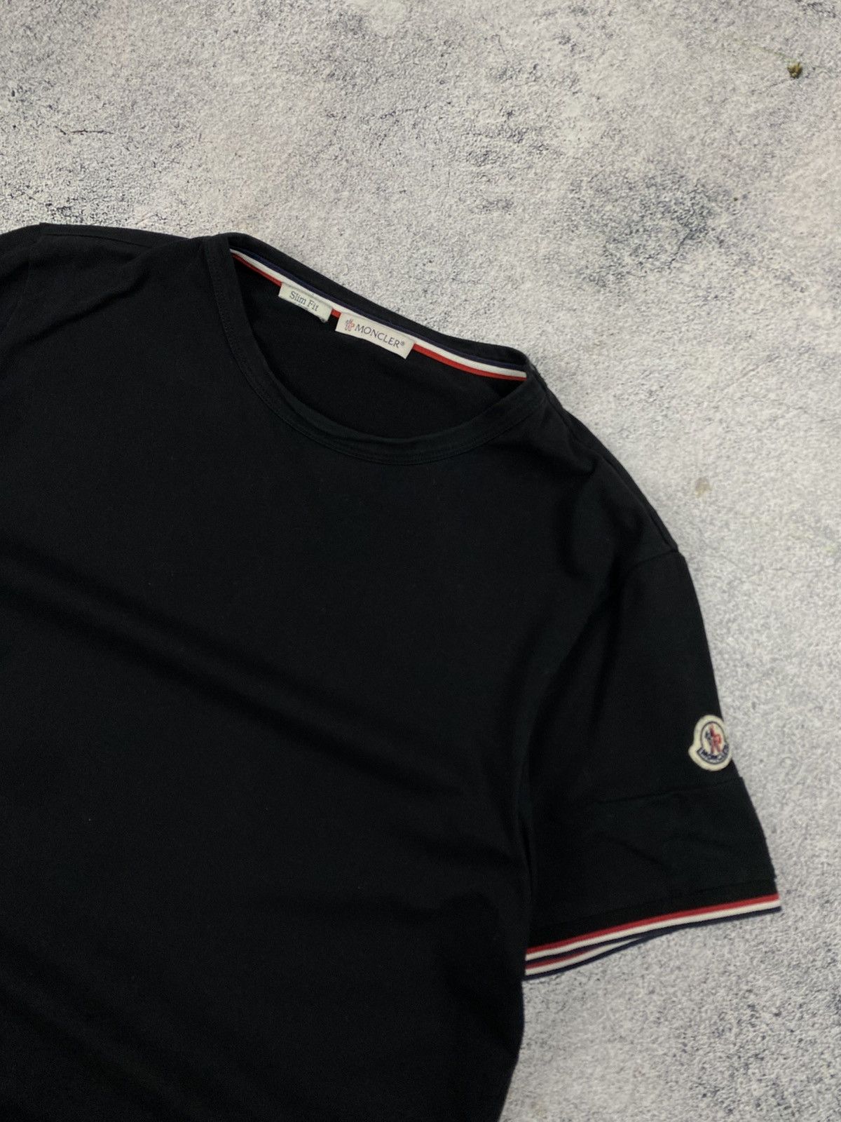 Moncler Rare Moncler Big Hand Logo Basic Hype Slim T Shirt Size US M / EU 48-50 / 2 - 5 Thumbnail