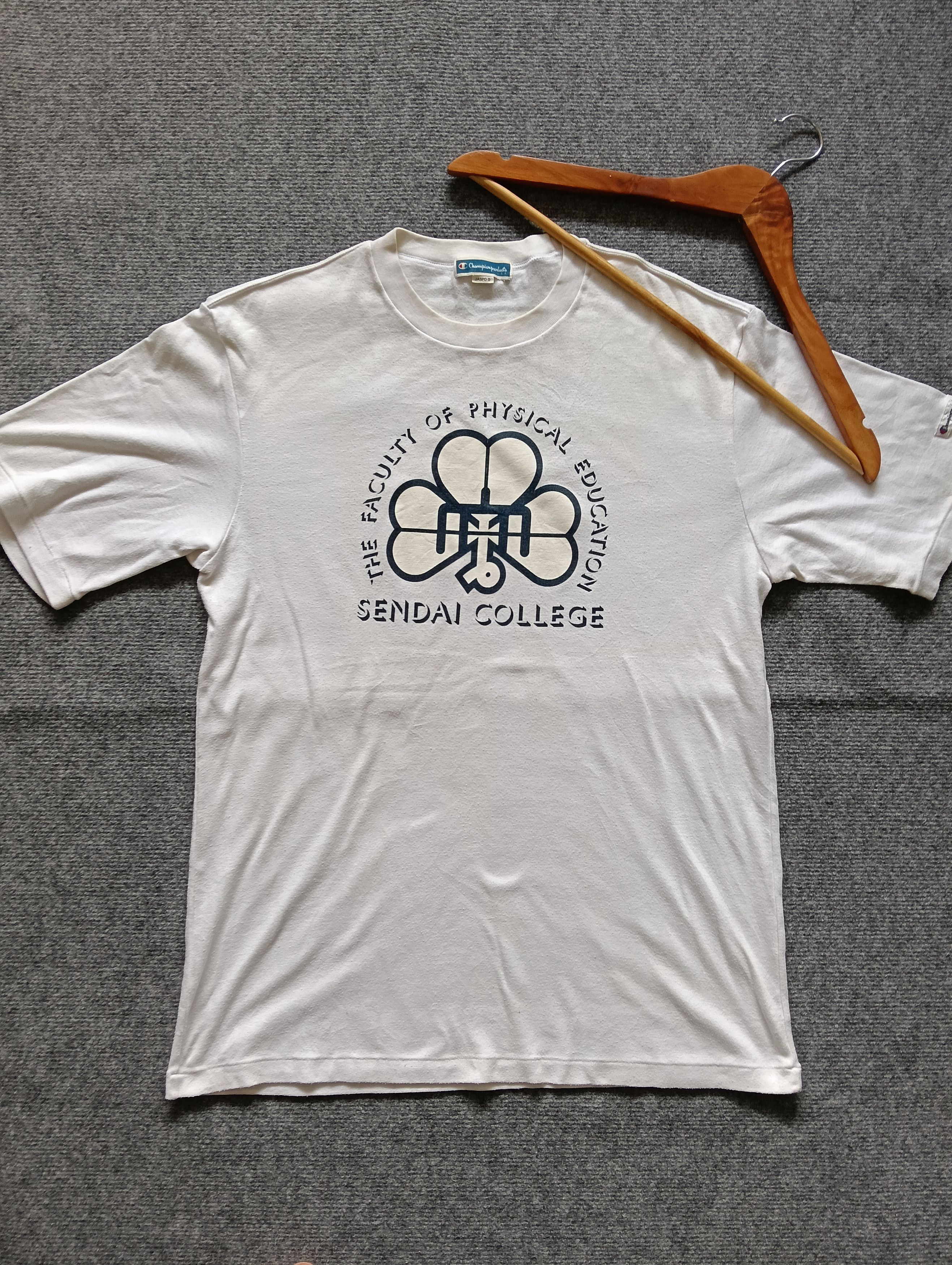 Champion VINTAGE CHAMPION SENDAI COLLEGE Size US M / EU 48-50 / 2 - 1 Thumbnail