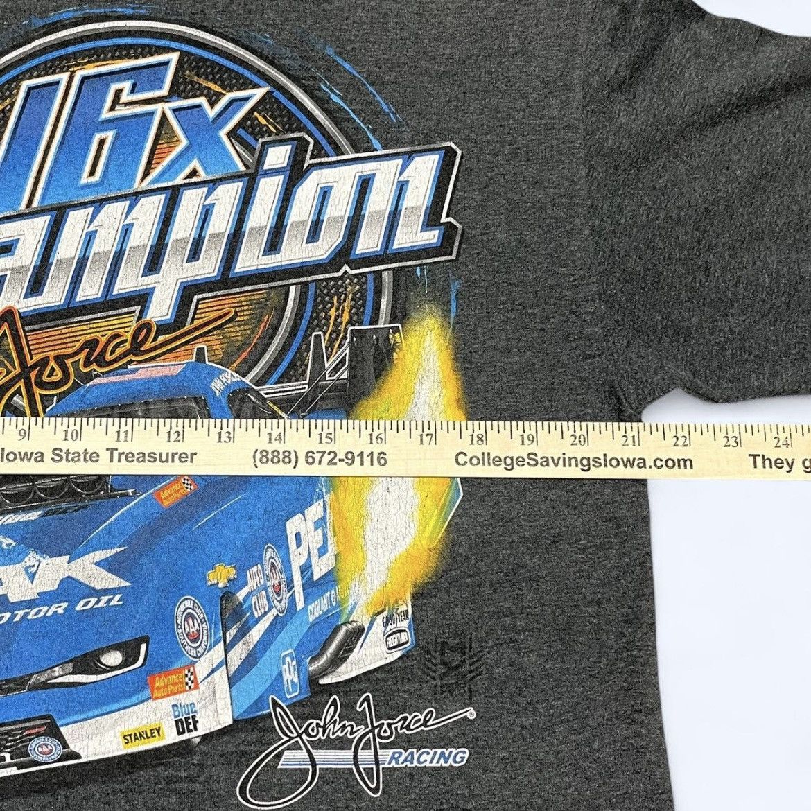 Gildan John Force Racing 16x Champion Graphic T-shirt Size L Size US L / EU 52-54 / 3 - 5 Thumbnail