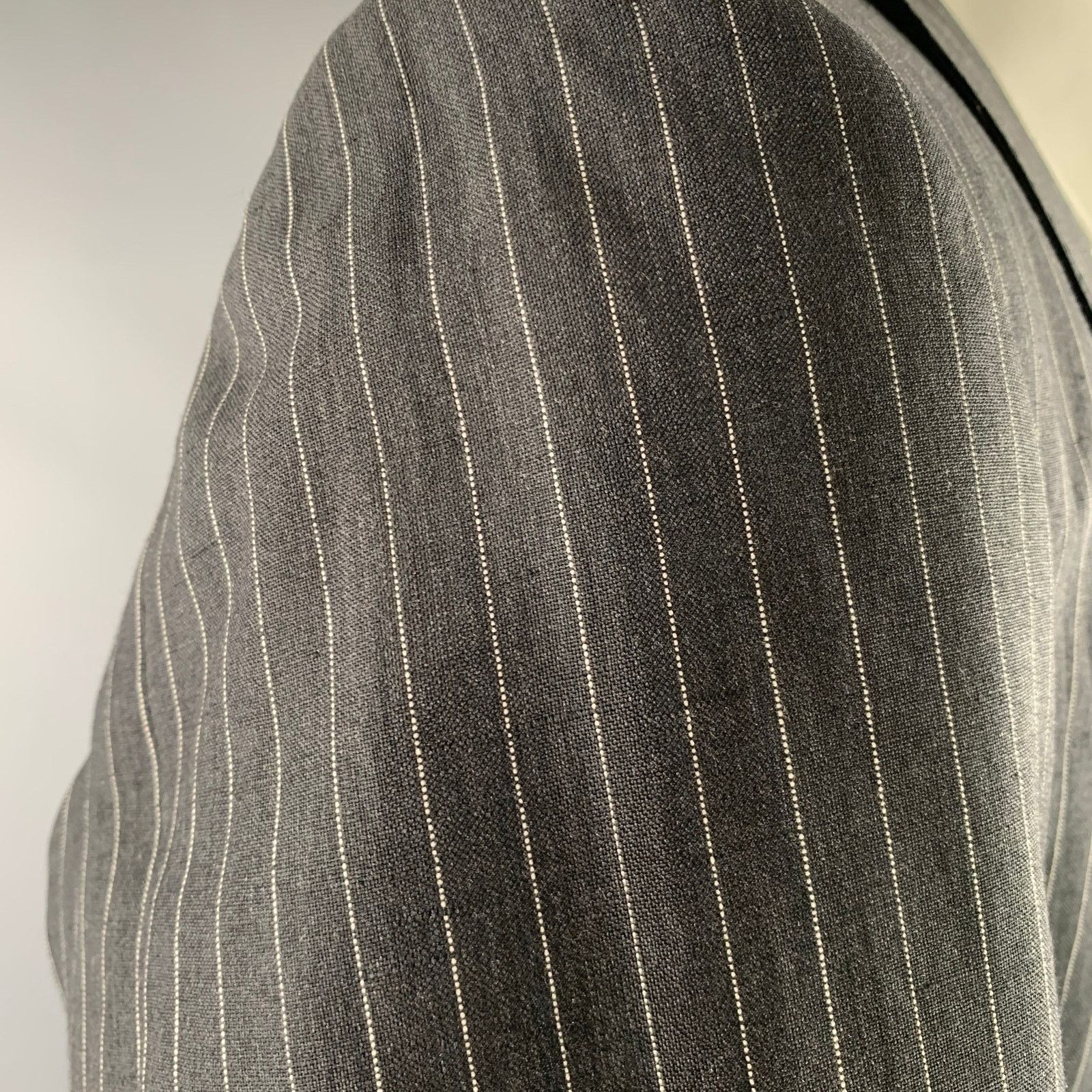 Belvest 40 Grey White Pinstripe Wool Linen Single Breasted Suit Size 40R - 8 Thumbnail