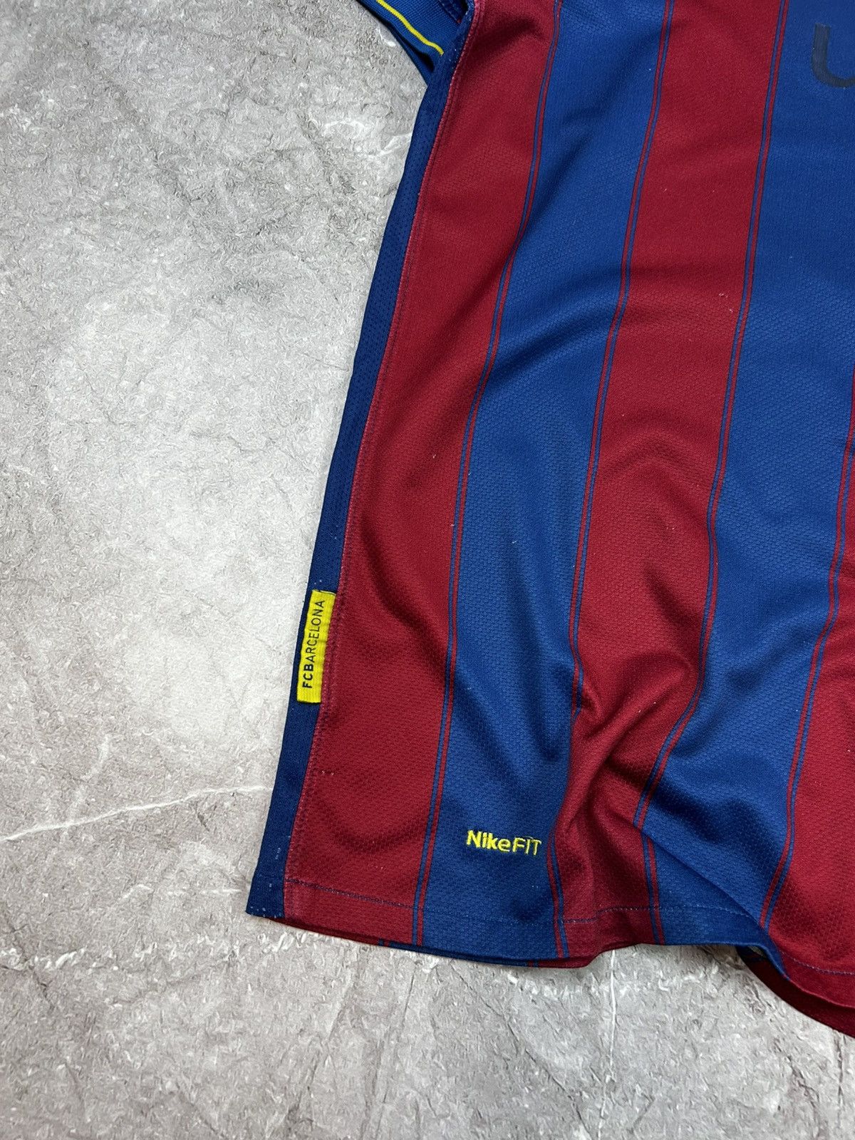 Nike FC BARCELONA 2010/2011 HOME FOOTBALL SOCCER JERSEY NIKE XLL Size US XXL / EU 58 / 5 - 3 Thumbnail