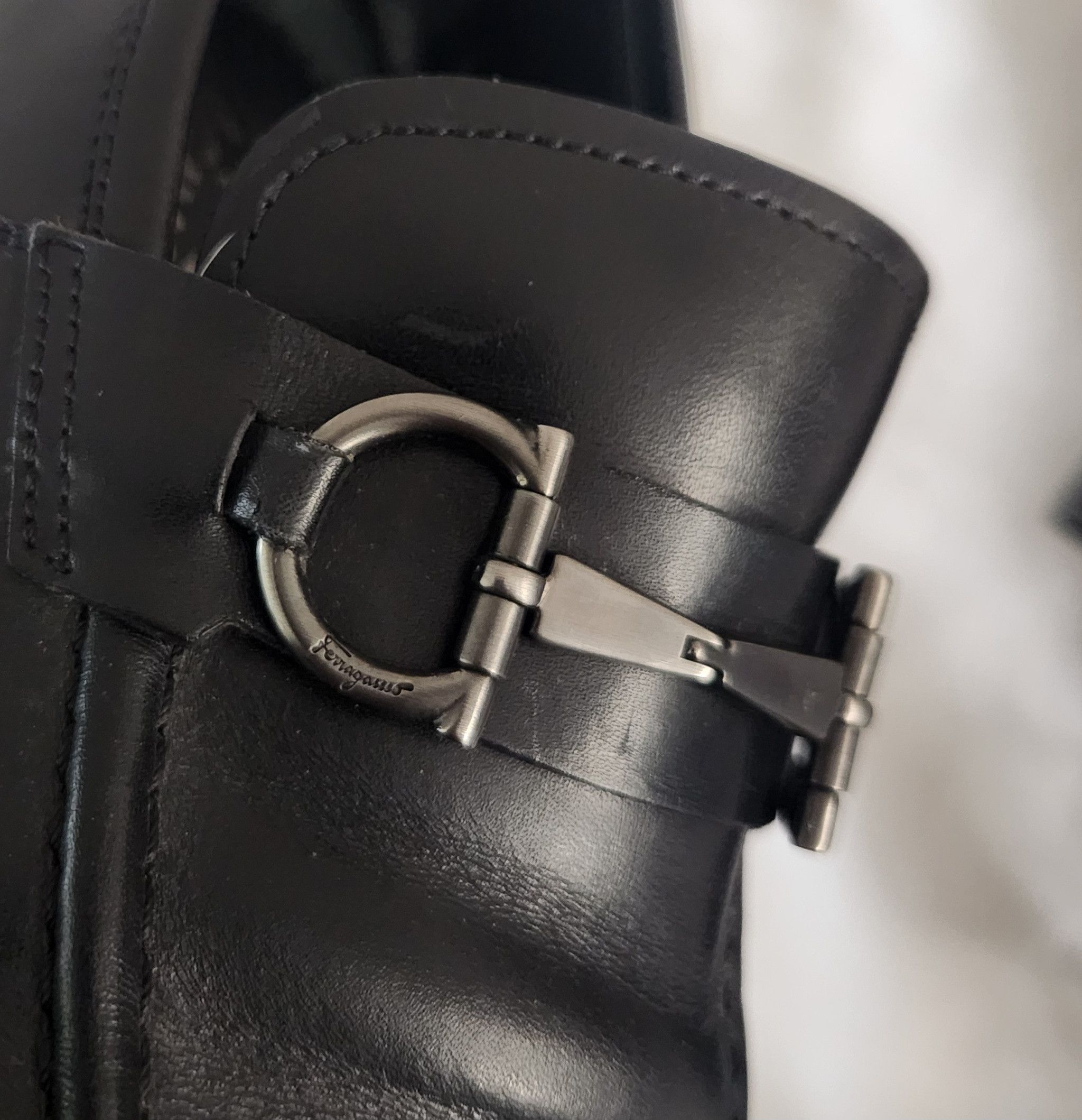 Designer × Salvatore Ferragamo Salvatore Ferragamo Men's Size 8 D Black Leather Loafers Size US 8 / EU 41 - 11 Thumbnail