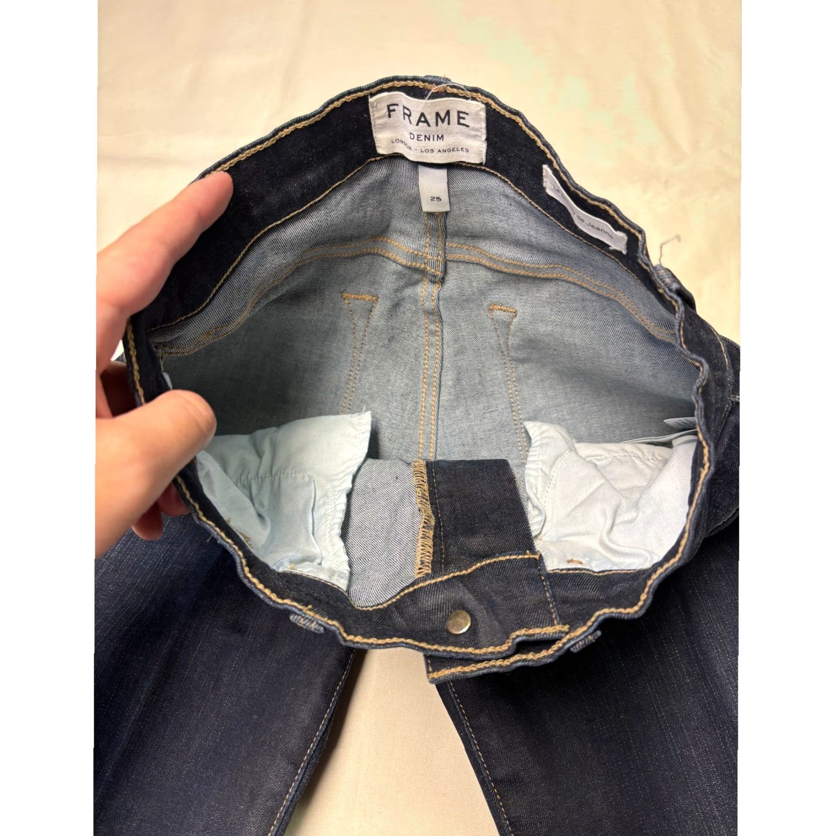 Frame FRAME Le Skinny de Jeanne Edgerton Dark Wash Jeans 25X28 Women Regular 5-Pocket Denim Slim Stretch Distressed Button Zip Blue Size 42" / US 20 - 4 Thumbnail