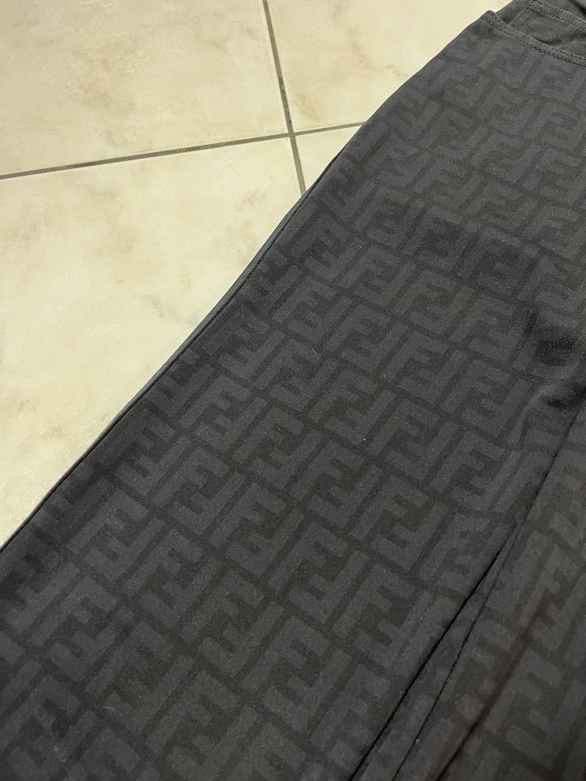 Designer × Fendi × Vintage Vintage Fendi monogram full print casual pants trousers logo Size 33" - 6 Thumbnail
