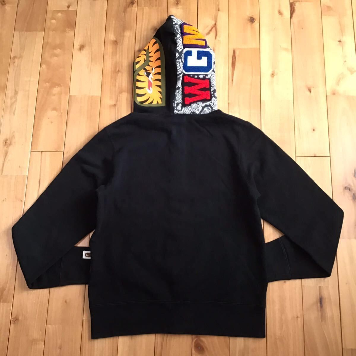 Bape BAPE Snake pattern shark full zip hoodie a bathing ape Size US S / EU 44-46 / 1 - 6 Thumbnail