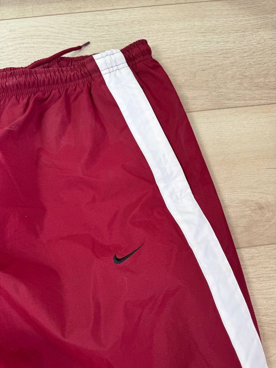 Nike Vintage Nike Track Pants Burgundy Marron White Side Stripe Size US 36 / EU 52 - 4 Thumbnail