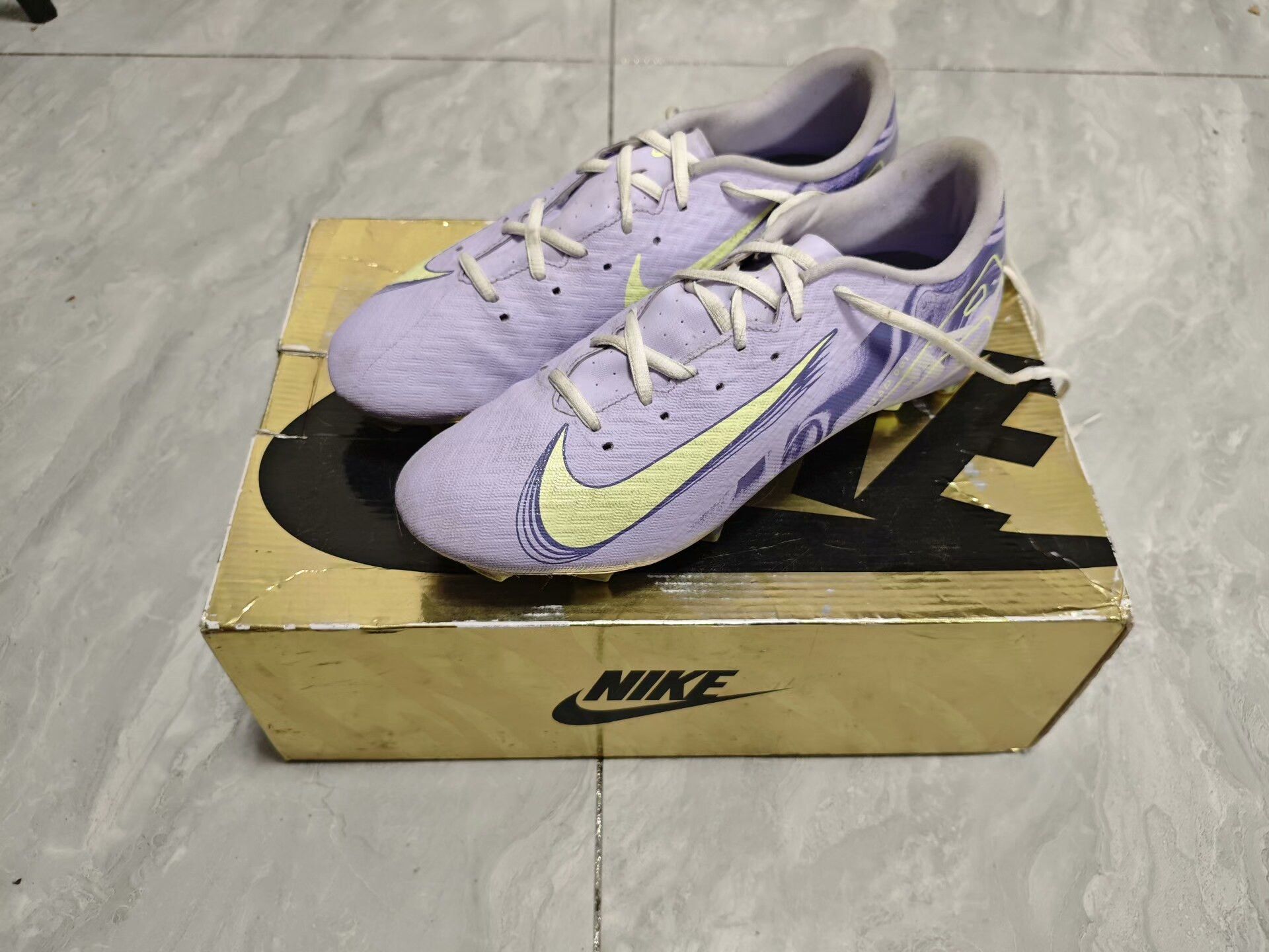 Nike Nike Multi Lowtop Sneakers 10 Men Size US 10 / EU 43 - 1 Thumbnail