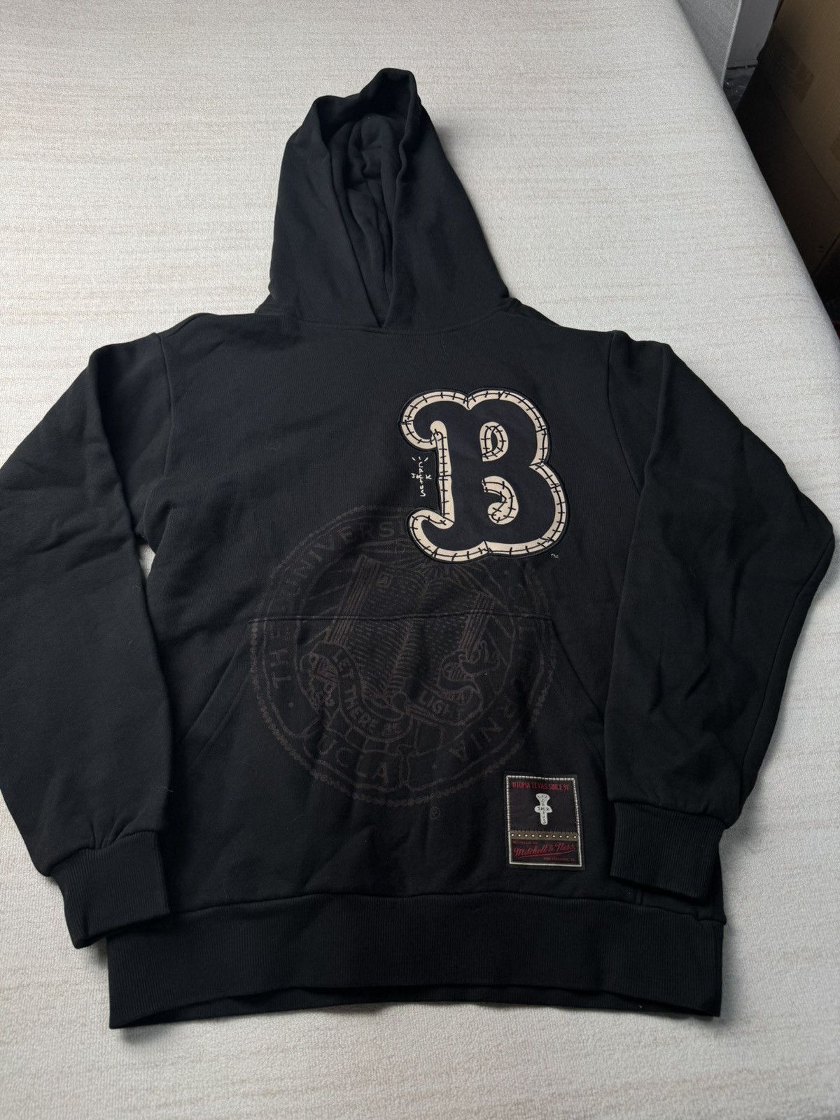 Mitchell & Ness × Travis Scott Ucla bruins hoodie Size US S / EU 44-46 / 1 - 2 Thumbnail