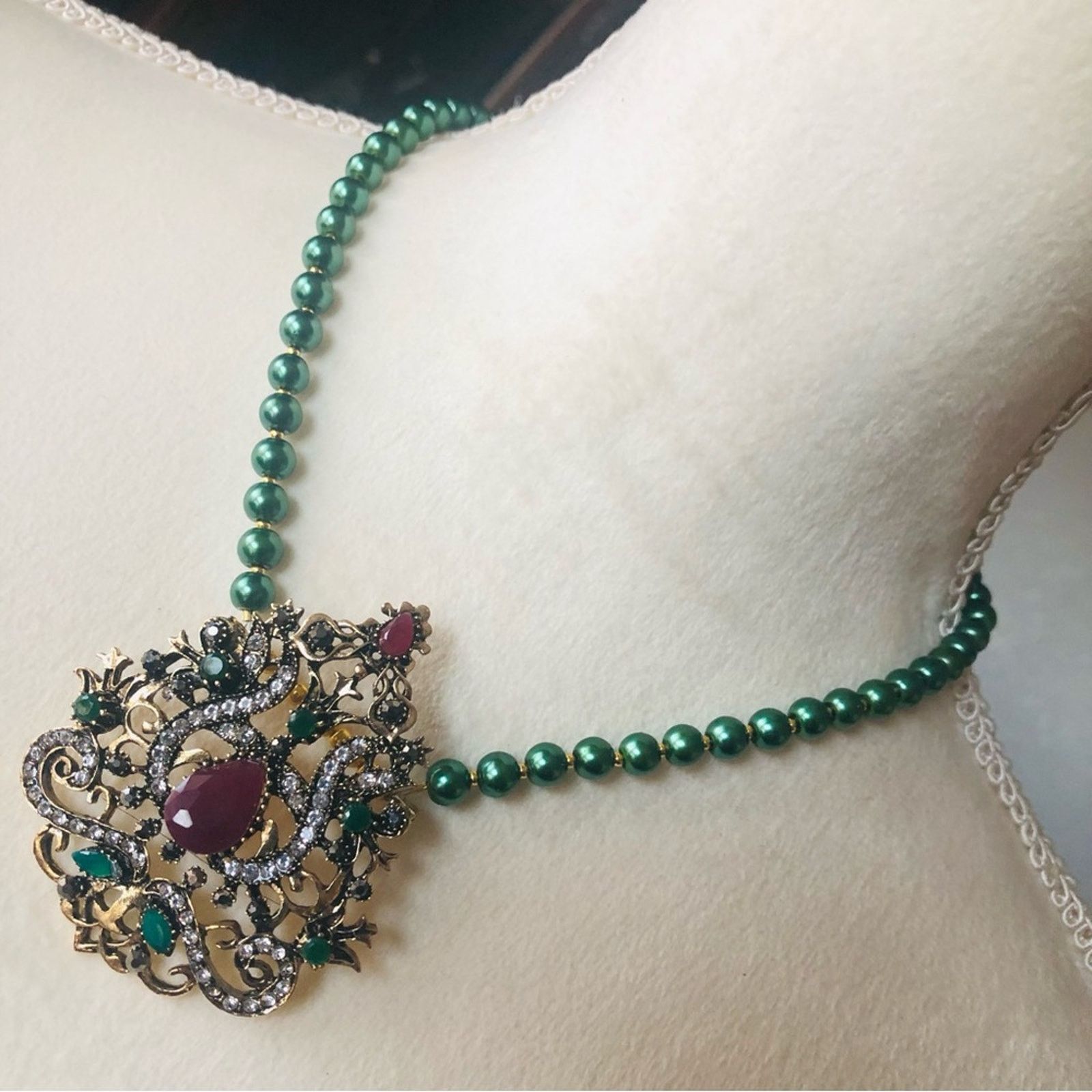 Handmade Handcrafted repurpose regal look stone Pearl necklace Size ONE SIZE - 1 Thumbnail