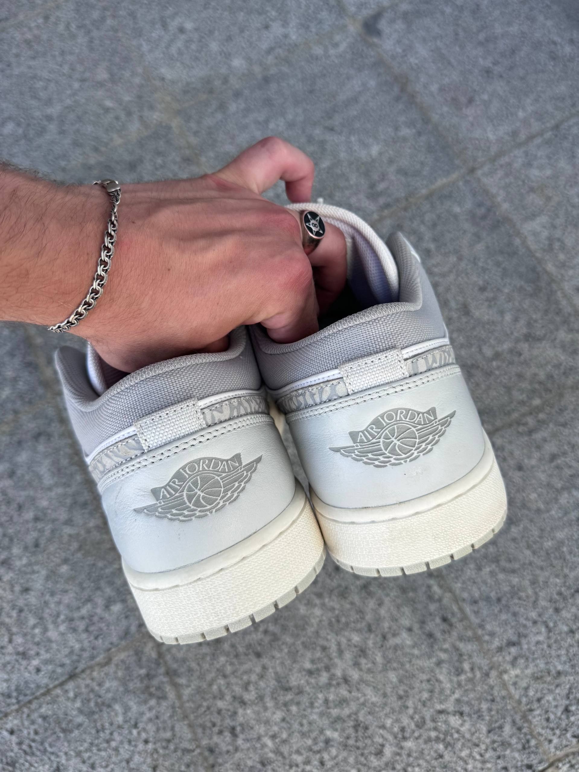 Jordan Brand Air Jordan 1 Retro Low Elephant Print OG US 13 Size US 14 / EU 47 - 6 Thumbnail