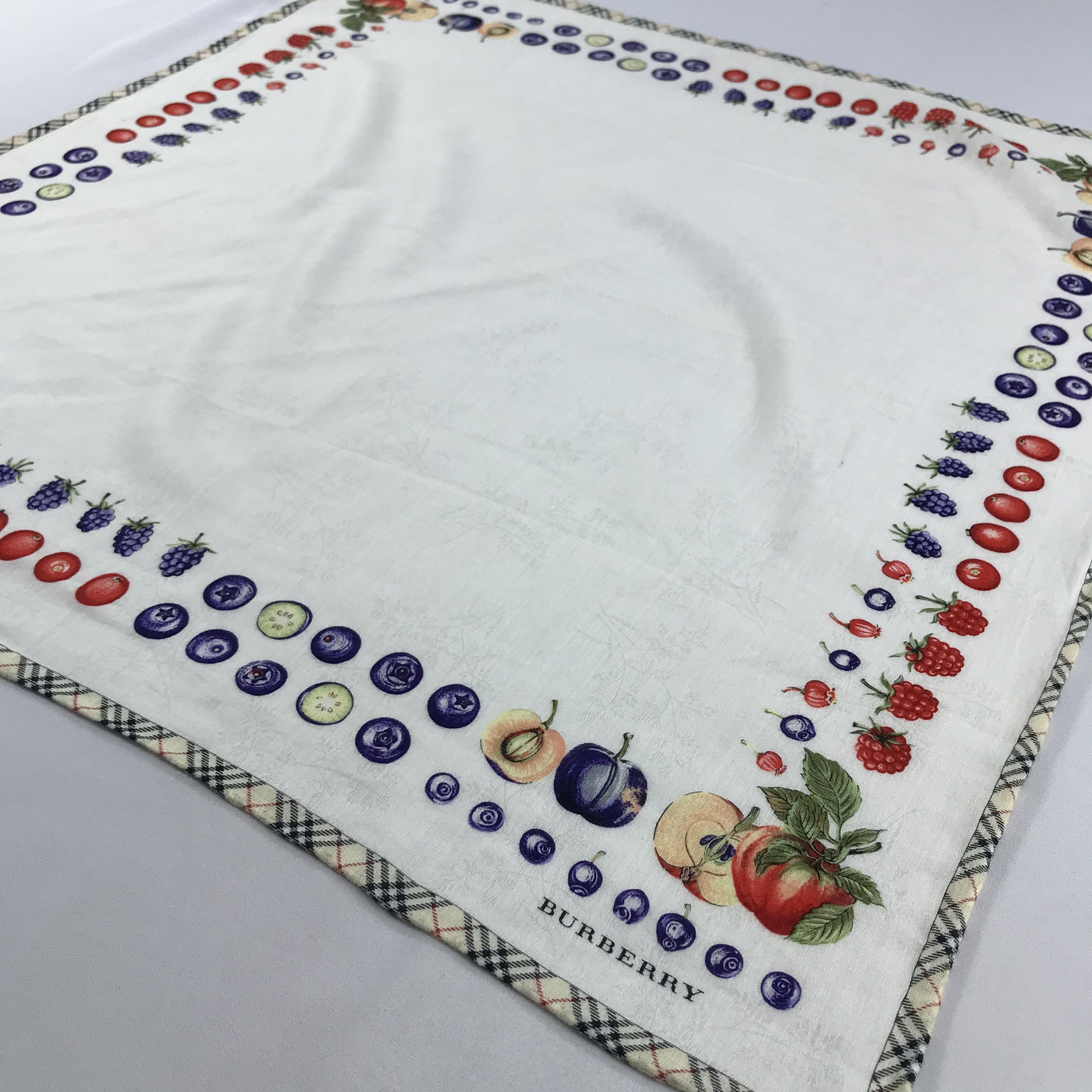 Burberry × Vintage Burberry Bandana / Handkerchief / Neckerchief - S2191 Size ONE SIZE - 2 Thumbnail