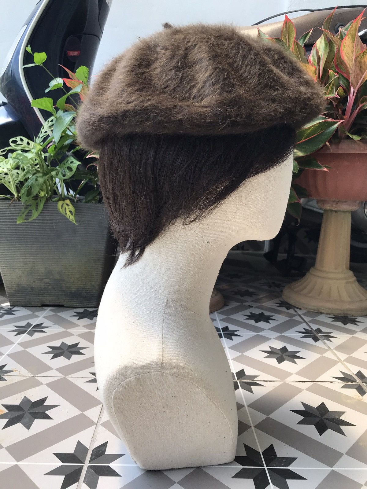 Japanese Brand RABBITS FUR HAIR BARETTA FLAT CAP NEWSBOY IVY Size ONE SIZE - 14 Thumbnail