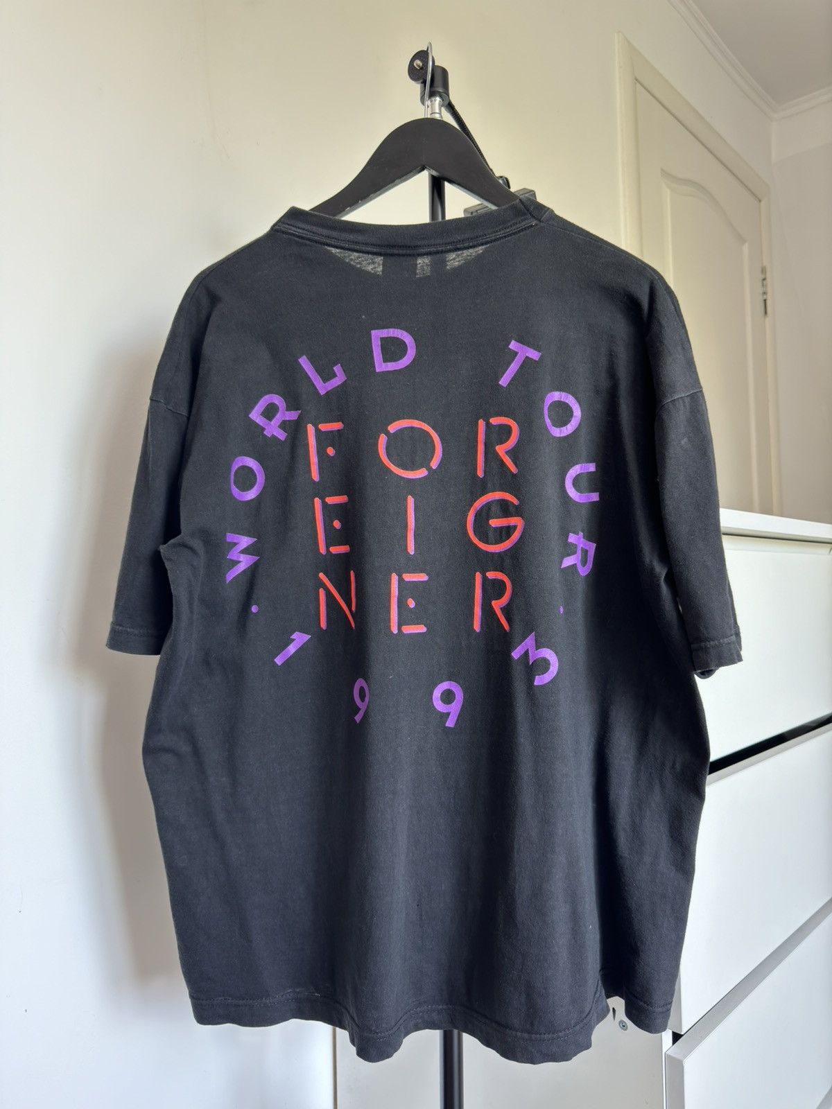 Band Tees Vintage 1993 Foreigner World Tour Band T Shirt Size US XL / EU 56 / 4 - 3 Thumbnail