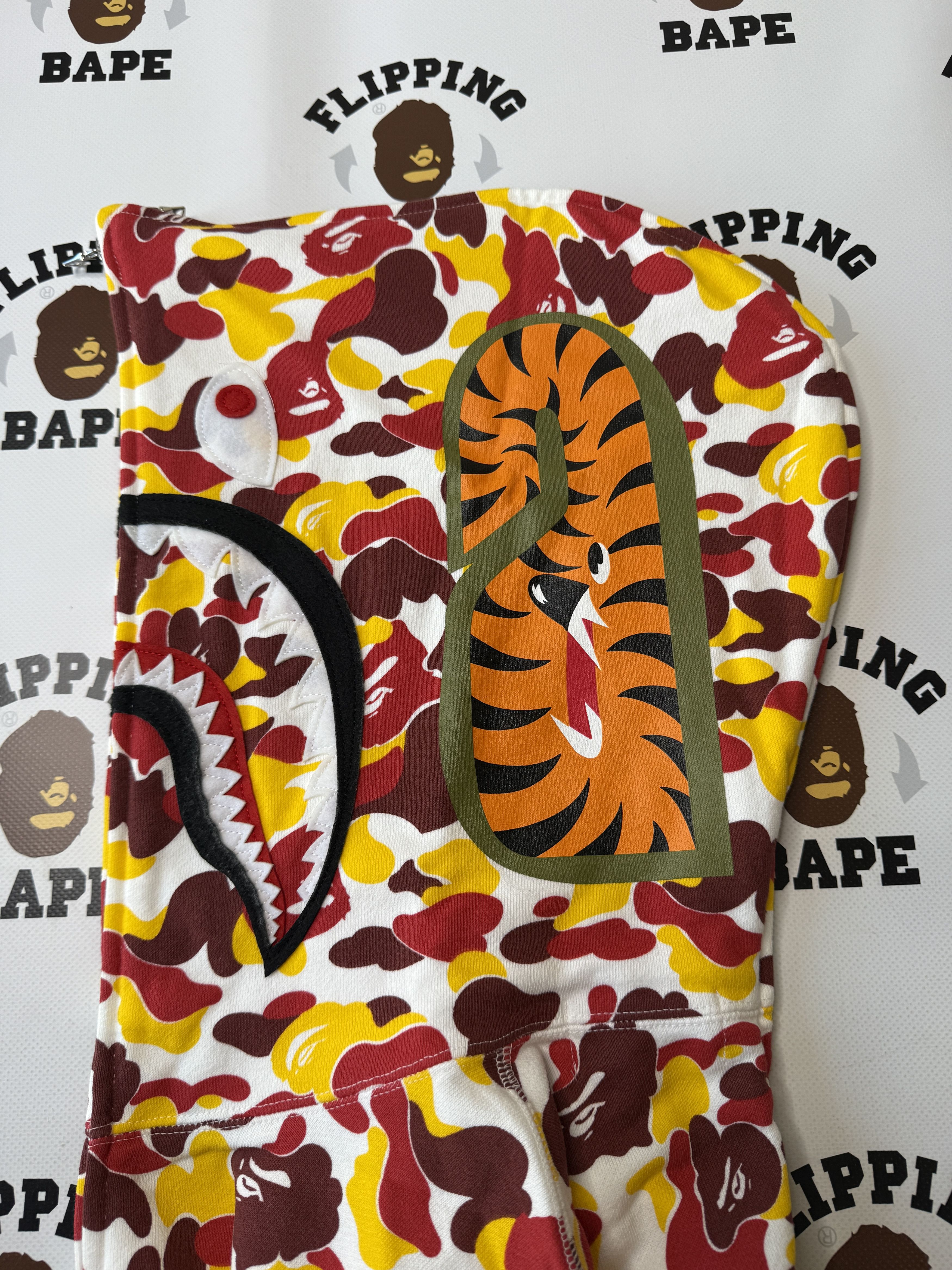 Bape BAPE BEIJING SEPARATE SHARK FULL ZIP HOODIE Size US S / EU 44-46 / 1 - 6 Thumbnail
