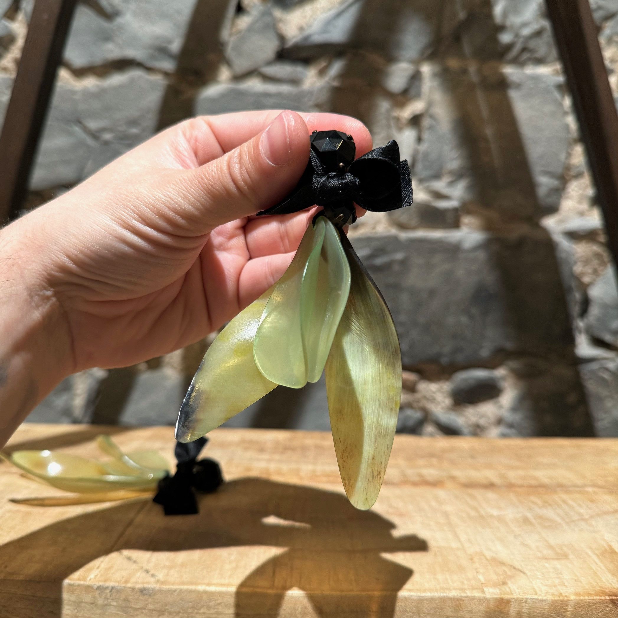 Marni Marni Green Ribbon Clip-on Statement Earrings Size ONE SIZE - 7 Thumbnail
