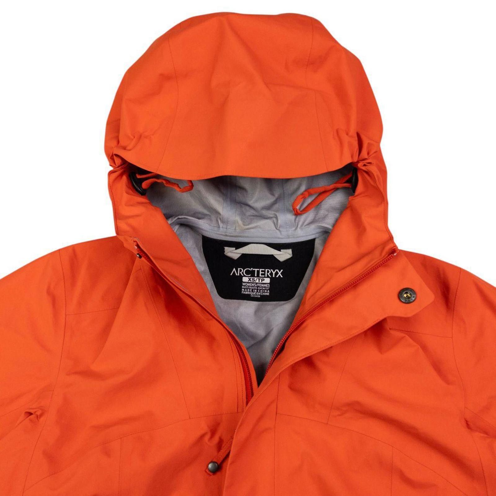 Arc'teryx Vintage Arcteryx Goretex Jacket Womens Size XS Size XS / US 0-2 / IT 36-38 - 3 Thumbnail