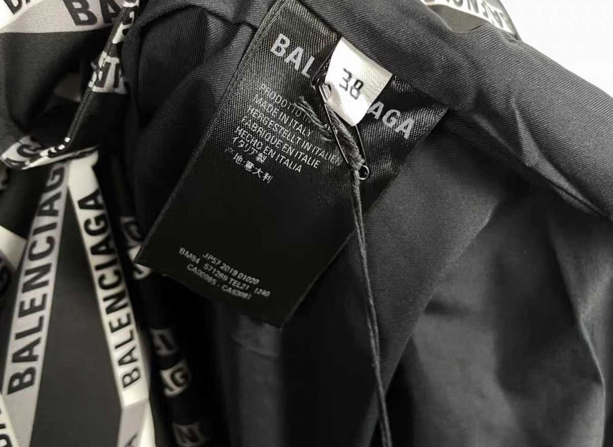 Balenciaga Balenciaga x Kanye YE24 All-Over Print Long Cape Coat J31 Size US S / EU 44-46 / 1 - 6 Thumbnail
