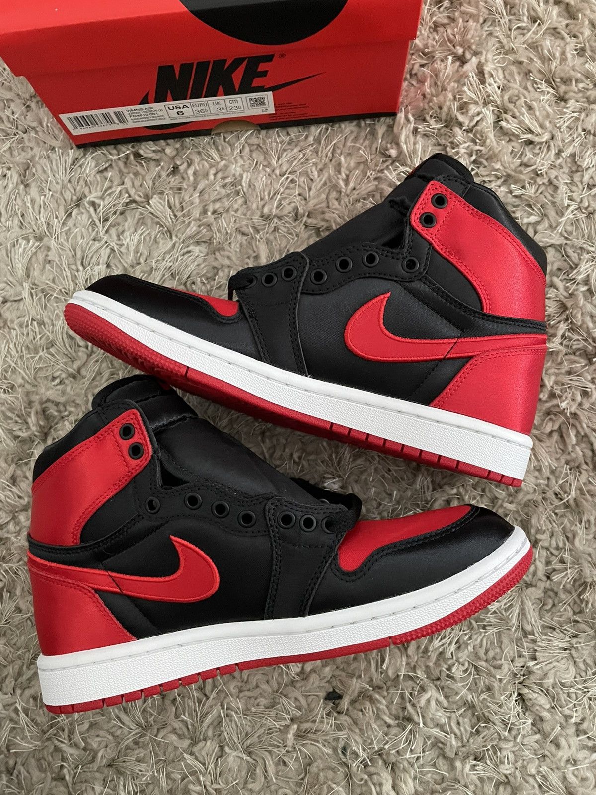 Jordan Brand Jordan 1 Bred Satin Size US 6 / IT 36 - 3 Thumbnail