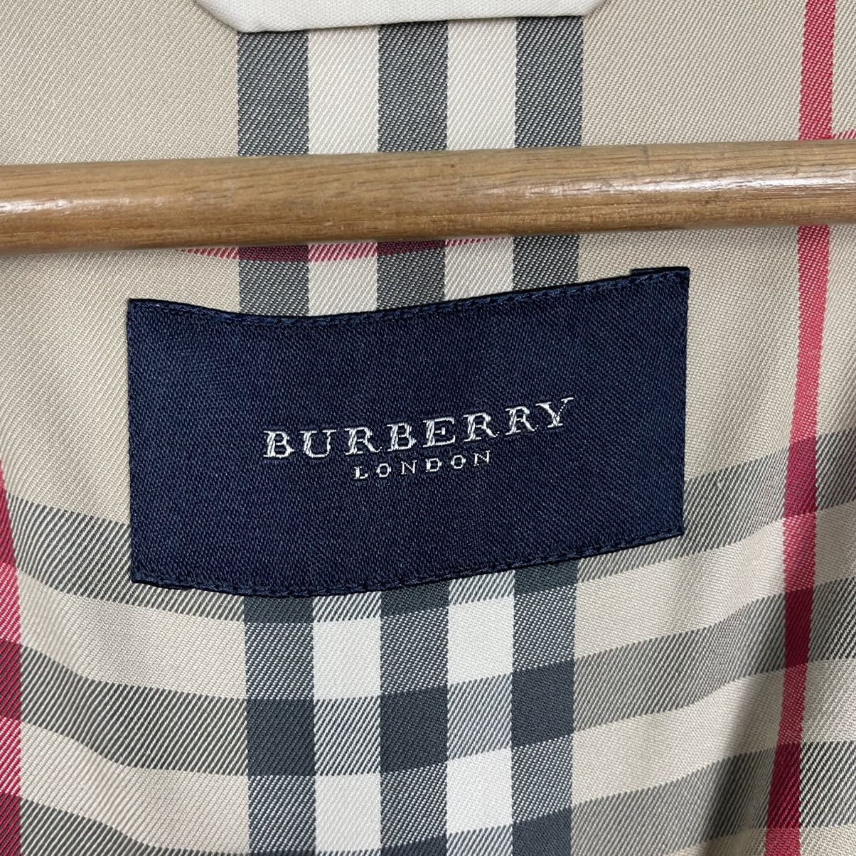 Burberry Burberry London Bomber Jacket Size US M / EU 48-50 / 2 - 16 Thumbnail
