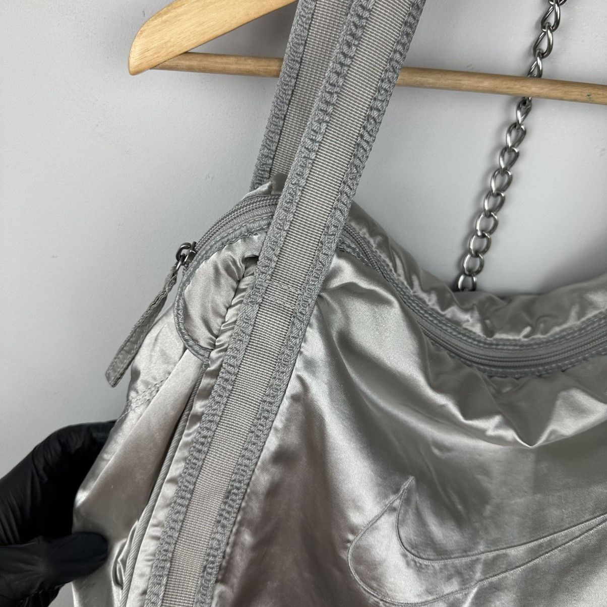 Nike Vintage Nike Silver Nylon Bag Size ONE SIZE - 13 Thumbnail