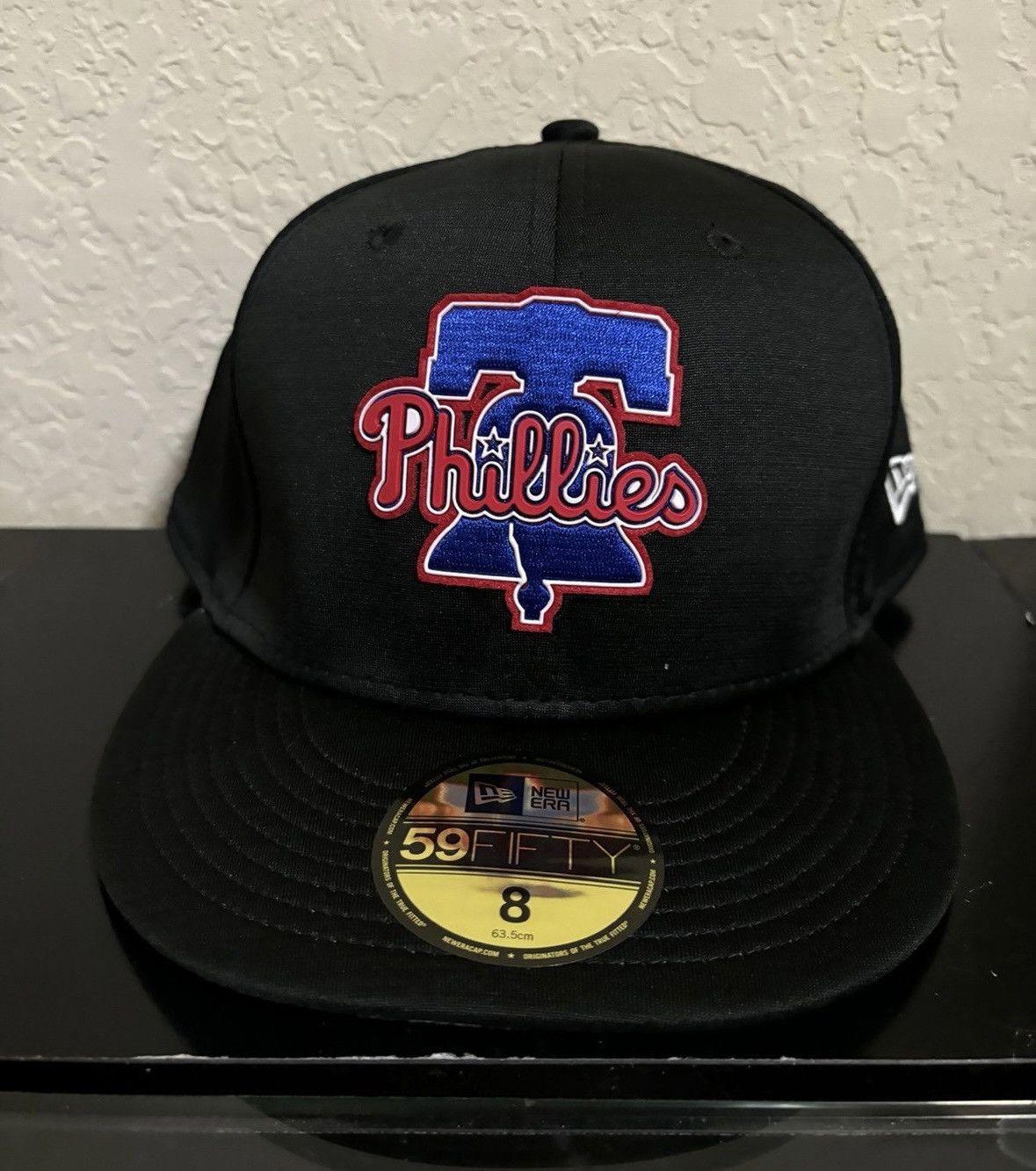 MLB × New Era Philadelphia Phillies New Era Fitted Cap Size 8 Size ONE SIZE - 1 Thumbnail
