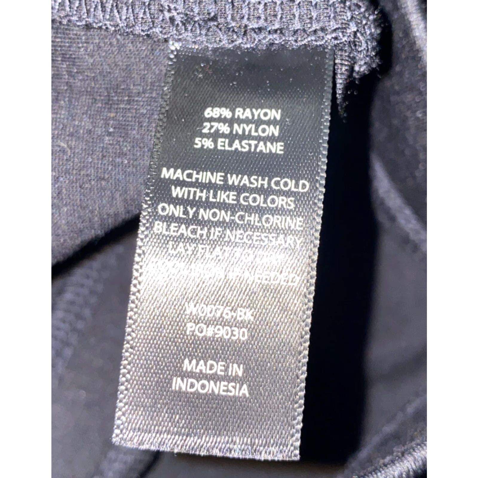 Vintage Betabrand Womens Athletic Pants Pants M Petite Black Rayon Blend Athletic Pants Womens M Petite Black Rayon Blend Size 32" / US 10 / IT 46 - 6 Thumbnail