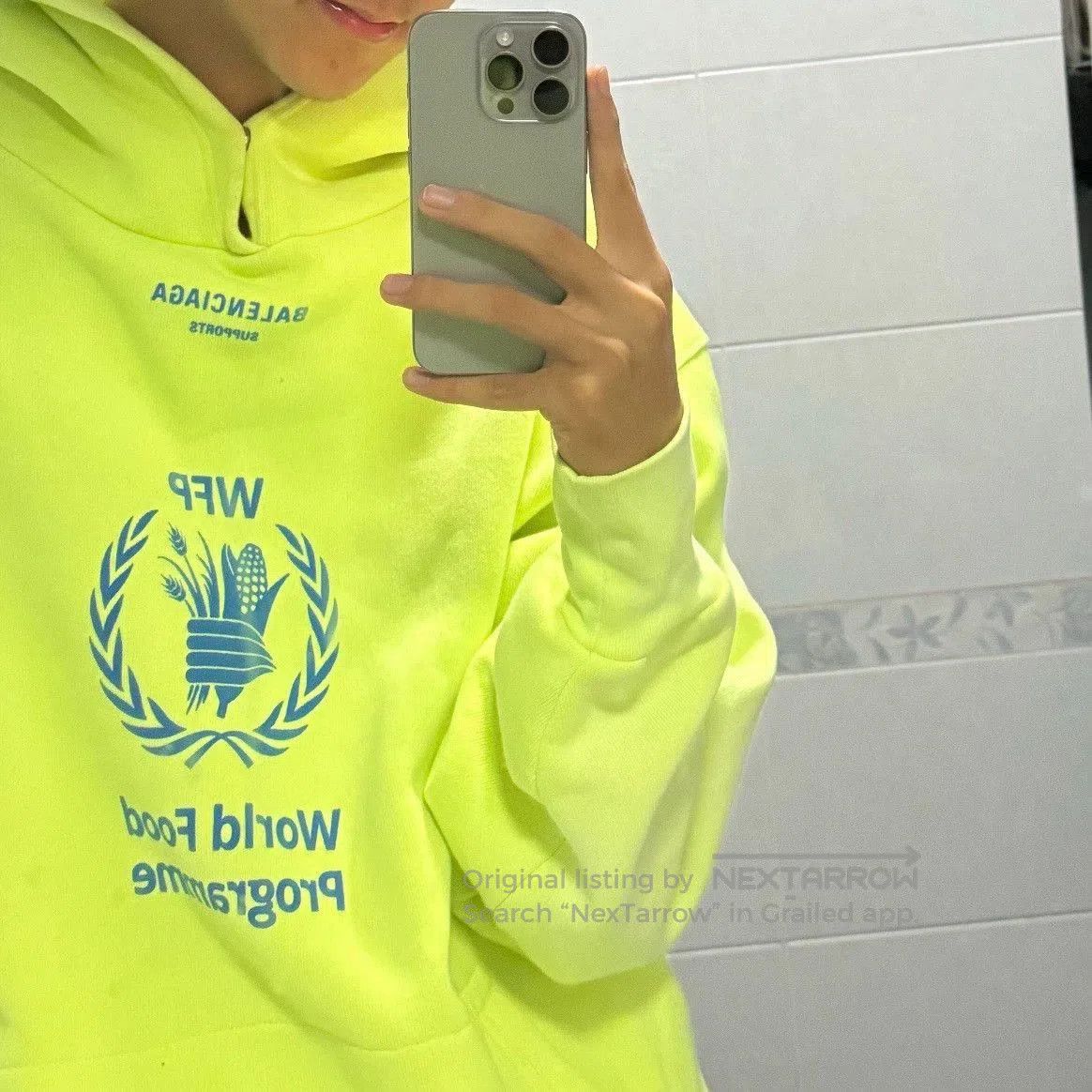 Balenciaga Balenciaga Fluorescent Green WFP Hoodie Sweatshirt. Size US XS / EU 42 / 0 - 9 Thumbnail