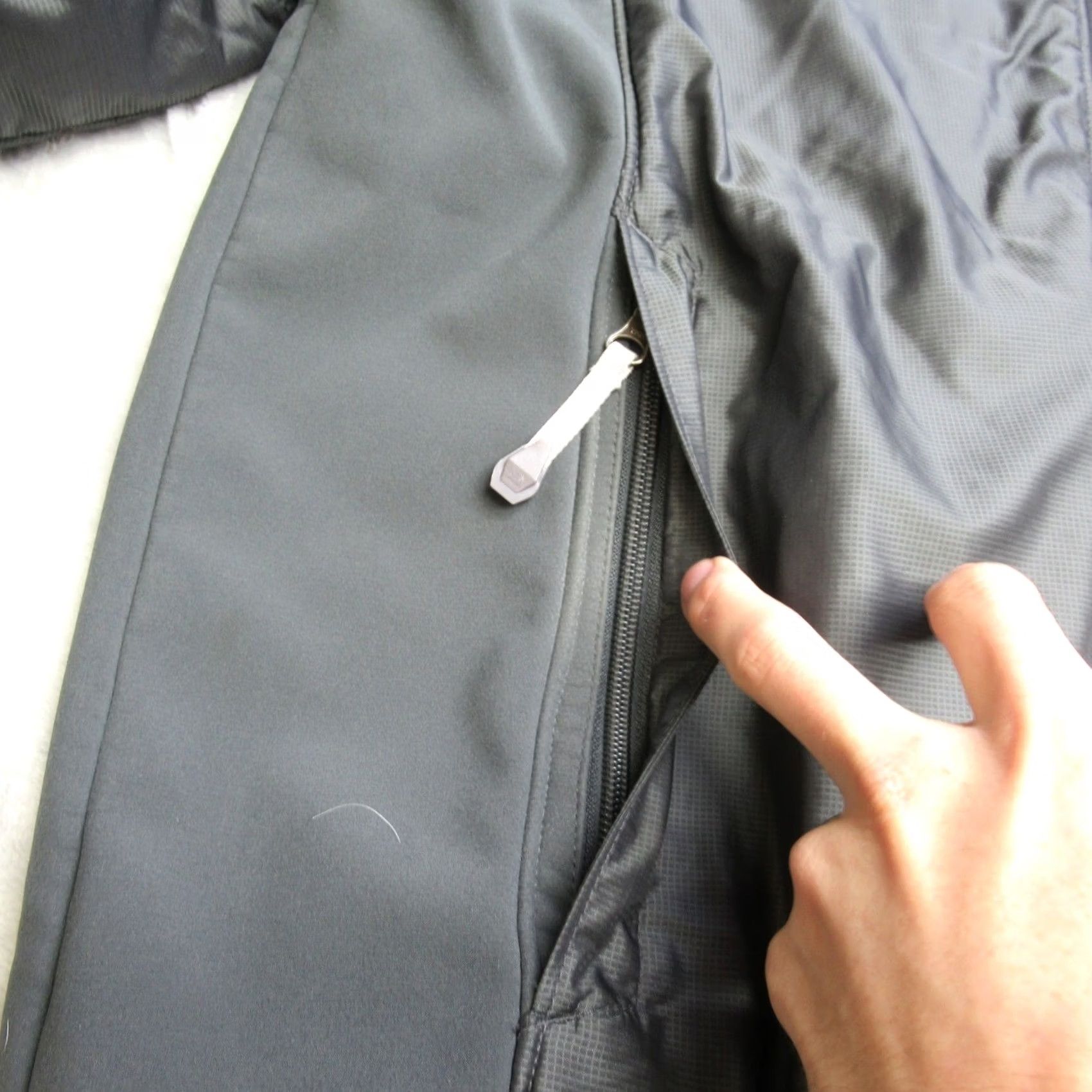 The North Face The North Face Jacket Men Large Gray Zip Full-Insulated Wind Rain Pockets Quilted Logo Mid-Length Size US L / EU 52-54 / 3 - 7 Thumbnail