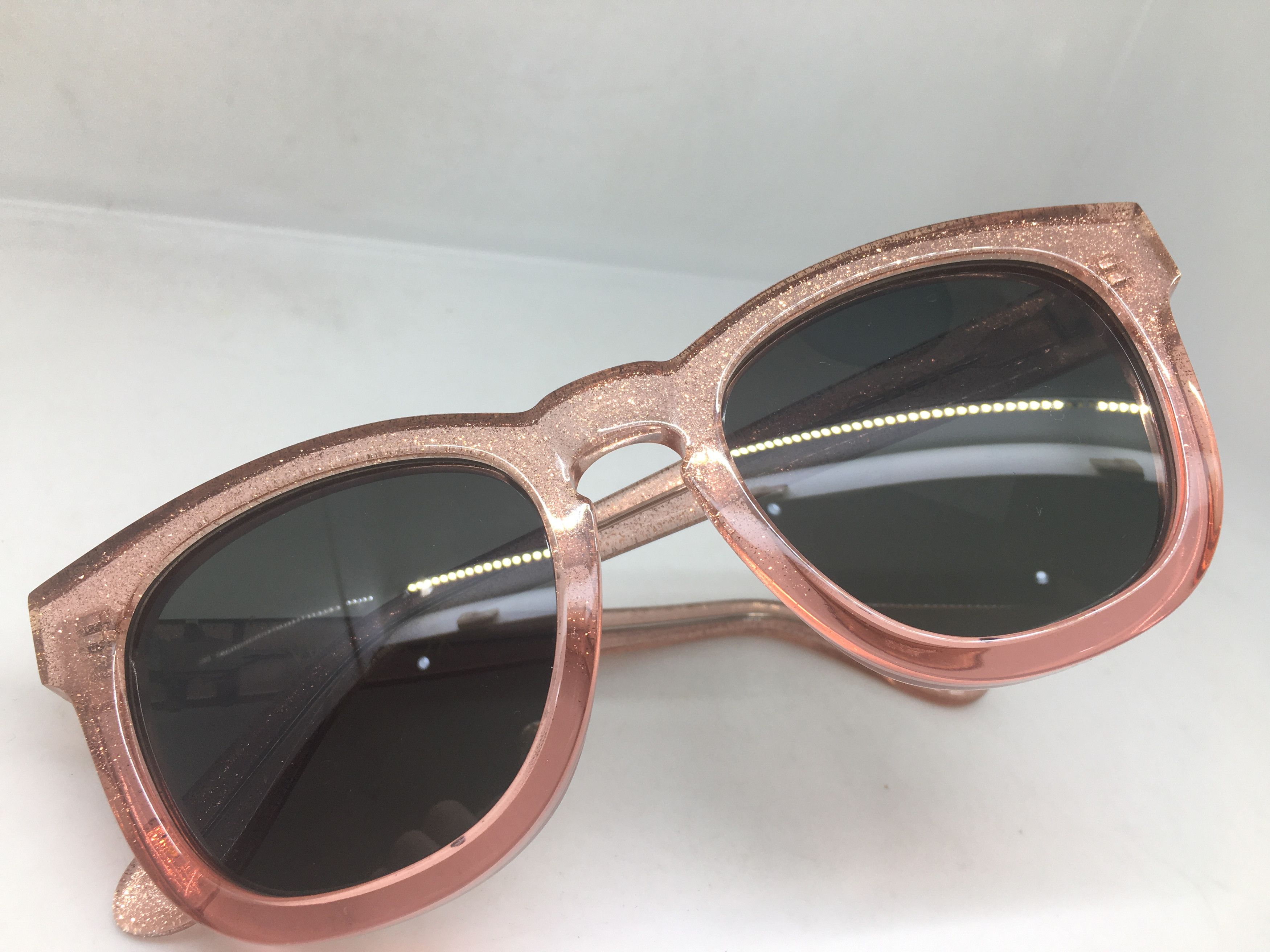 Wildfox Wildfox Classic Fox Pink Keyhole Bridge Sunglasses Frame Size ONE SIZE - 7 Thumbnail