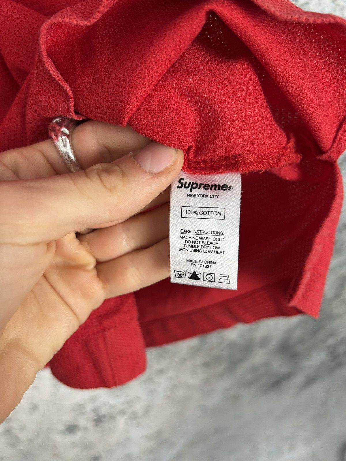 Supreme Supreme Red Summer Shirt Streetwear Rap Baggy Skate Size US XL / EU 56 / 4 - 6 Thumbnail